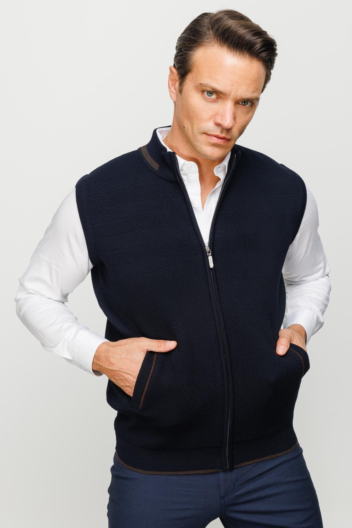 23556Erkek Çelik Örgü Yün Yelek Lacivert