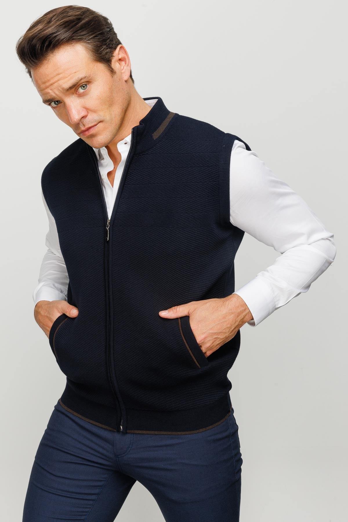 23556Erkek Çelik Örgü Yün Yelek Lacivert