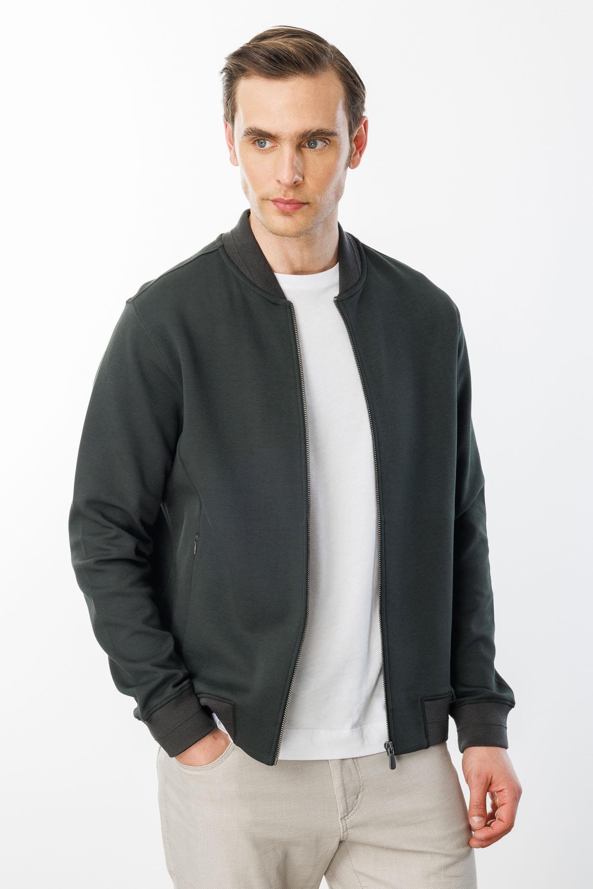 24454Erkek Cepleri Fermuarlı Eşofman Üstü Haki