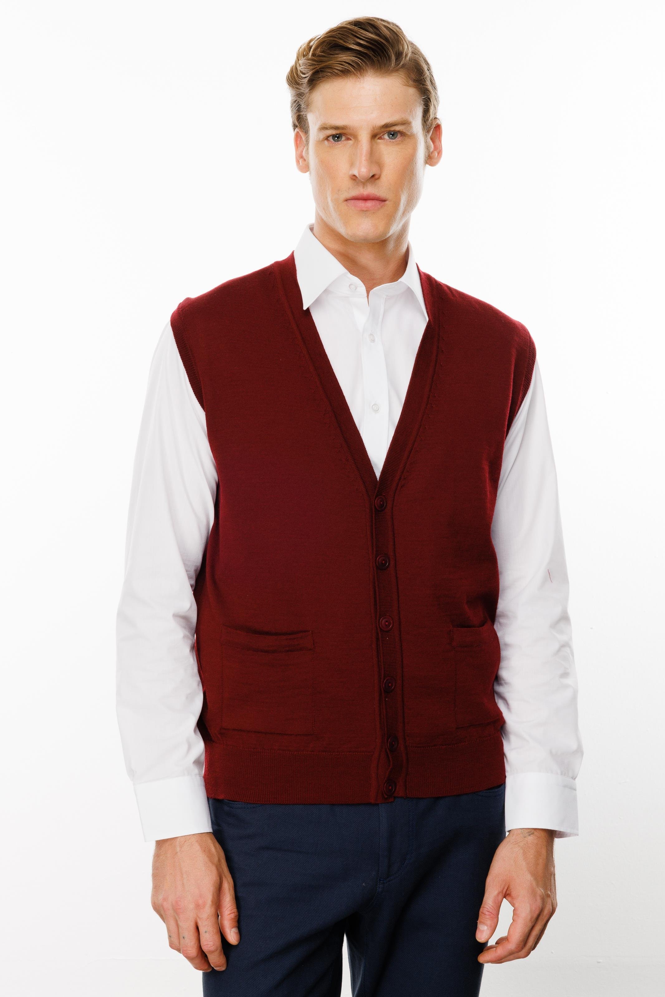 22606Мужской трикотажный жилет цвета сливы