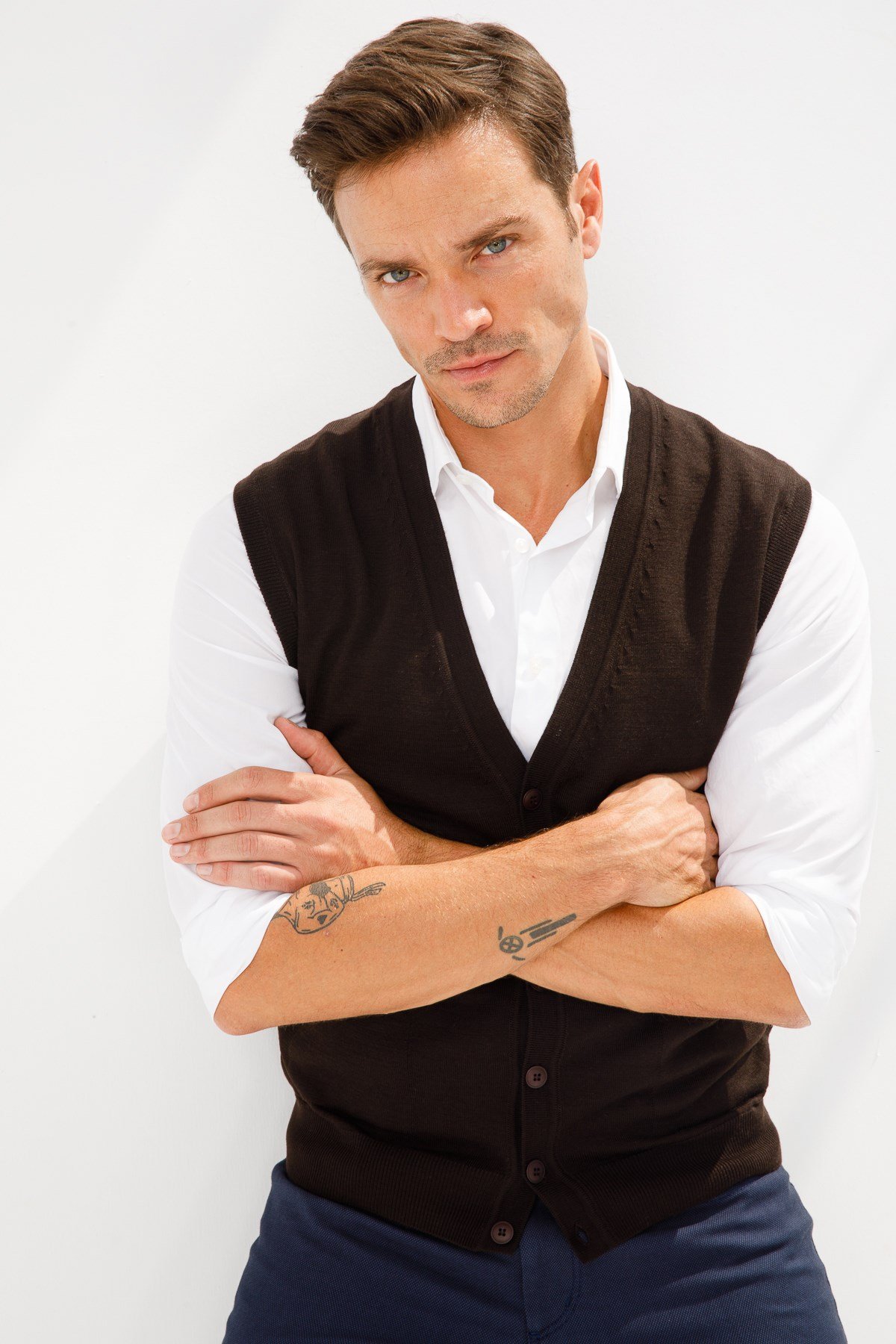 21606Erkek Cepli Yelek K.Kahve