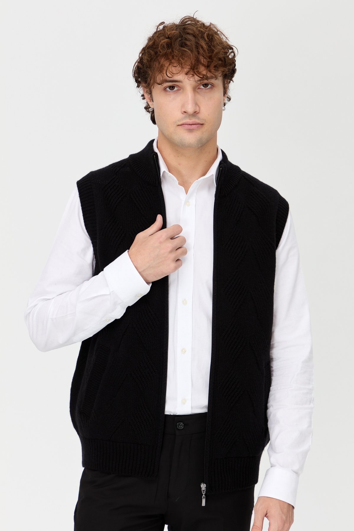 23542Erkek Dik Yaka Baklava Desenli Yün Yelek Siyah