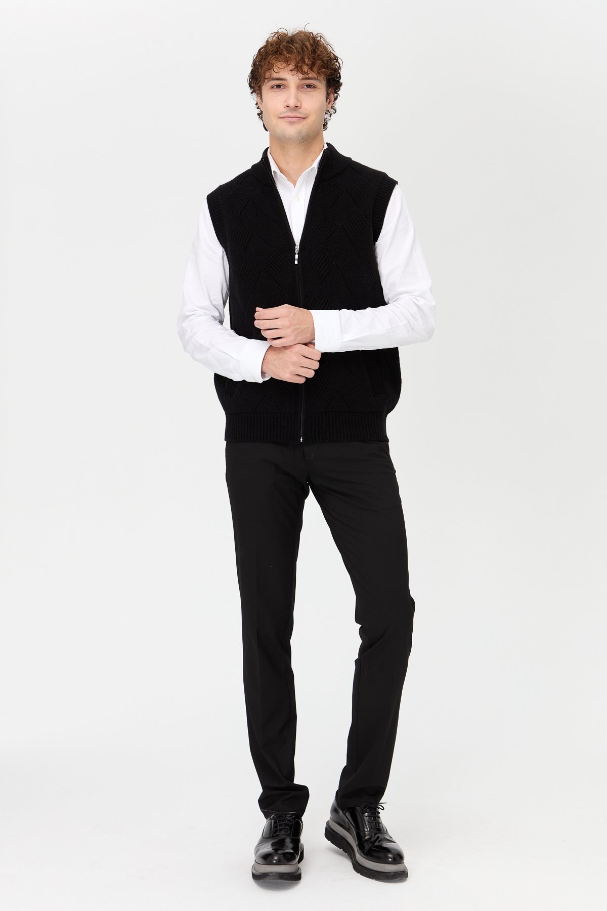 23542Erkek Dik Yaka Baklava Desenli Yün Yelek Siyah