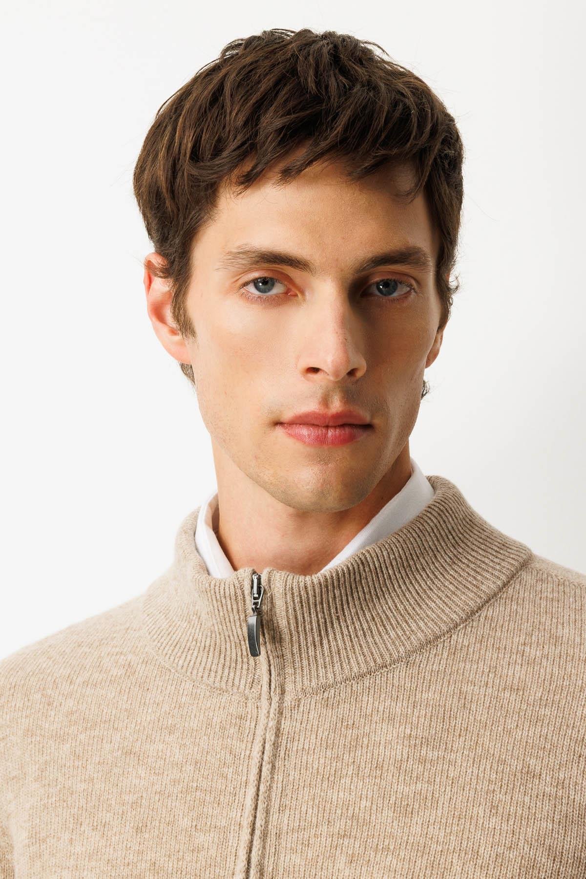 23530Erkek Dik Yaka Basic Yün Triko Mont K.Bej