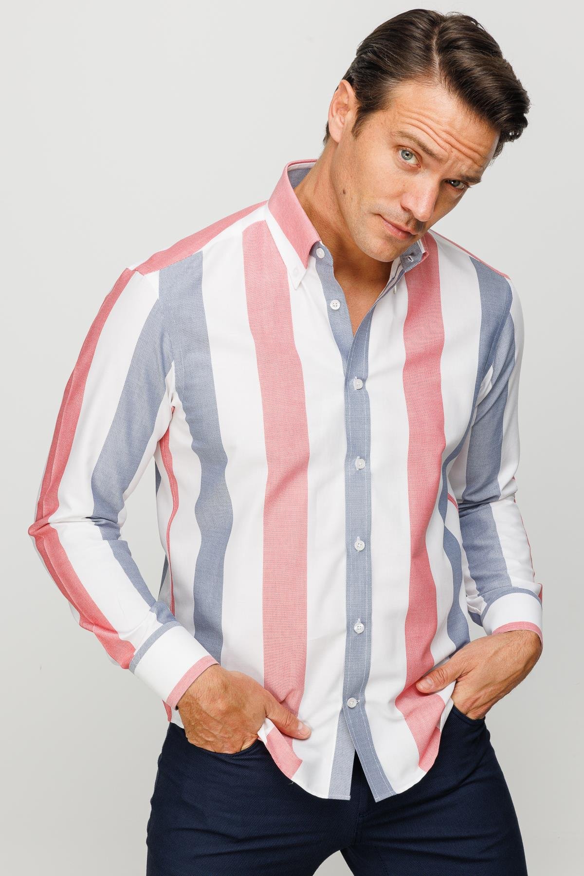 23925Erkek Düğmeli Yaka %100 Pamuk Kalın Çizgili Desenli Regular Orta Kesim Gömlek Kırmızı