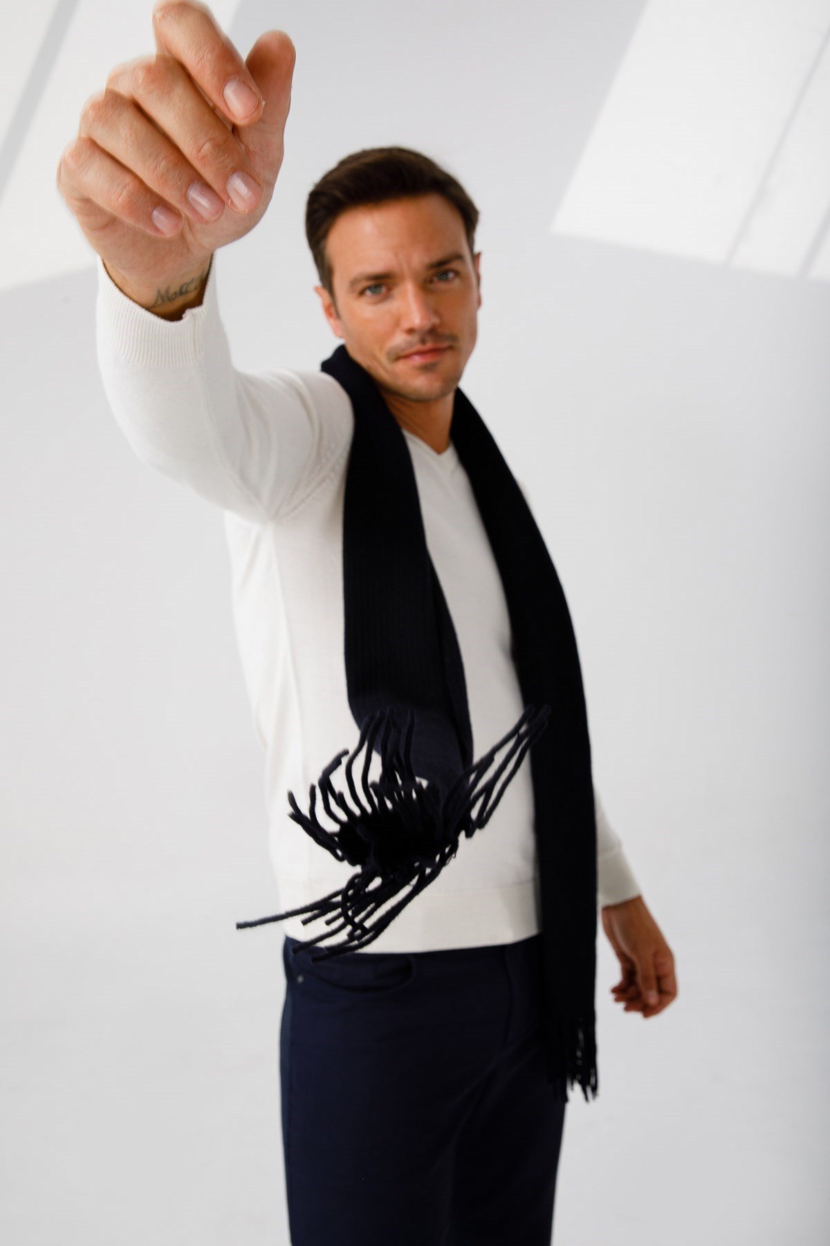 22527Erkek Düz Yün Kaşkol K.Lacivert