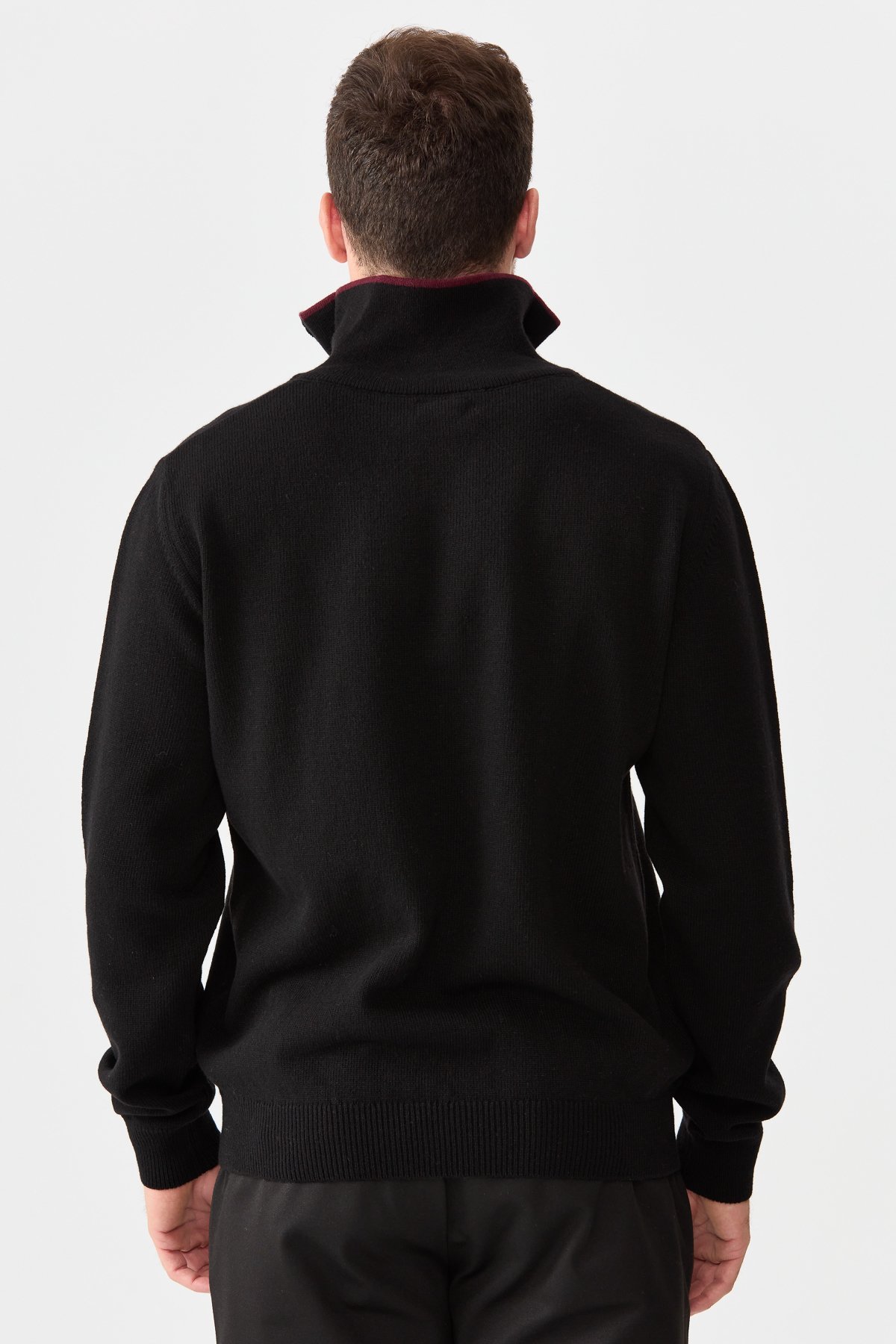 22570Erkek Fermuarlı Yaka Klasik Yün Kazak Siyah