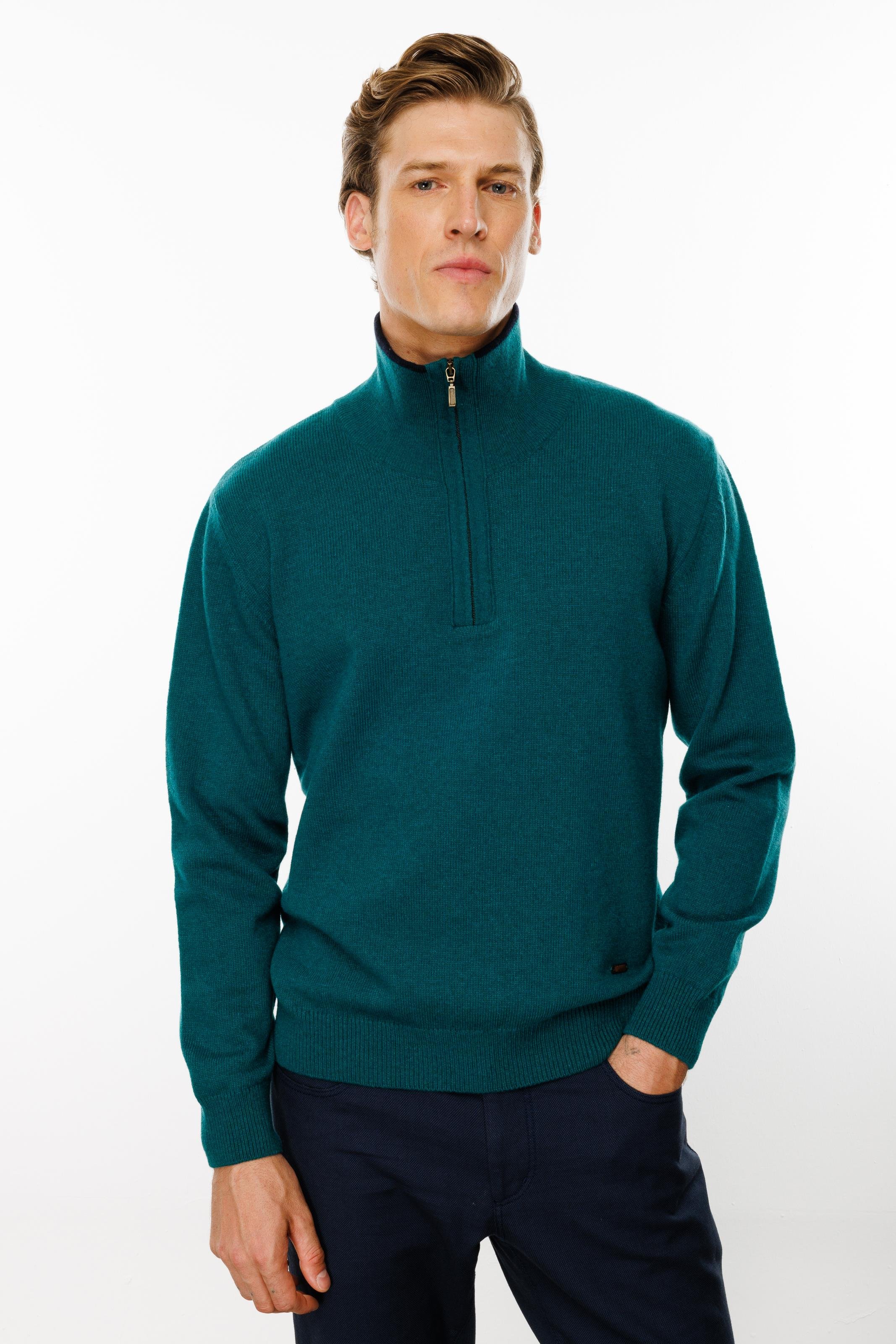 22570Erkek Fermuarlı Yaka Klasik Yün Kazak K.Ö.başı