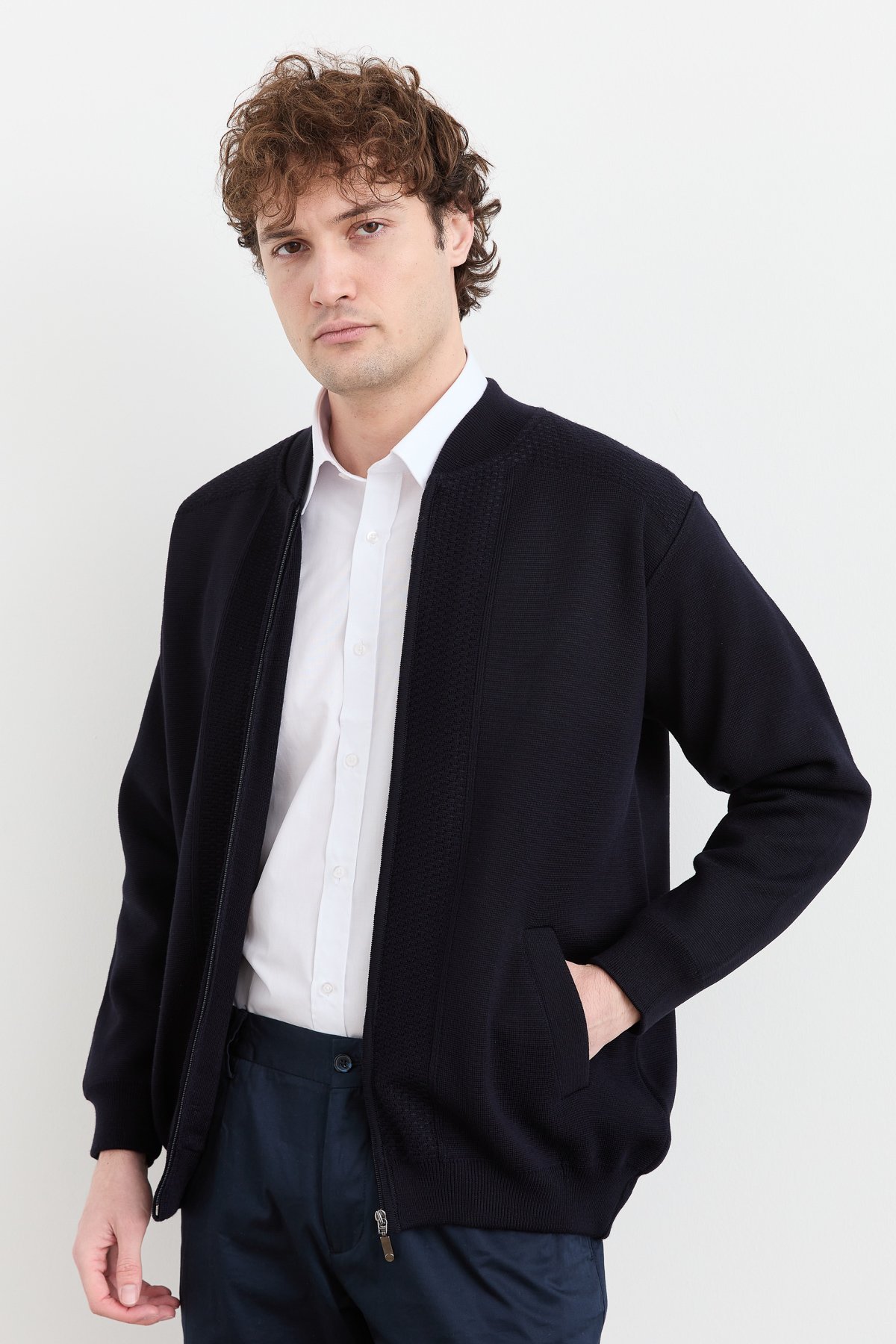 23561Erkek Hakim Yaka Çelik Örgü Astarlı Yün Mont Lacivert