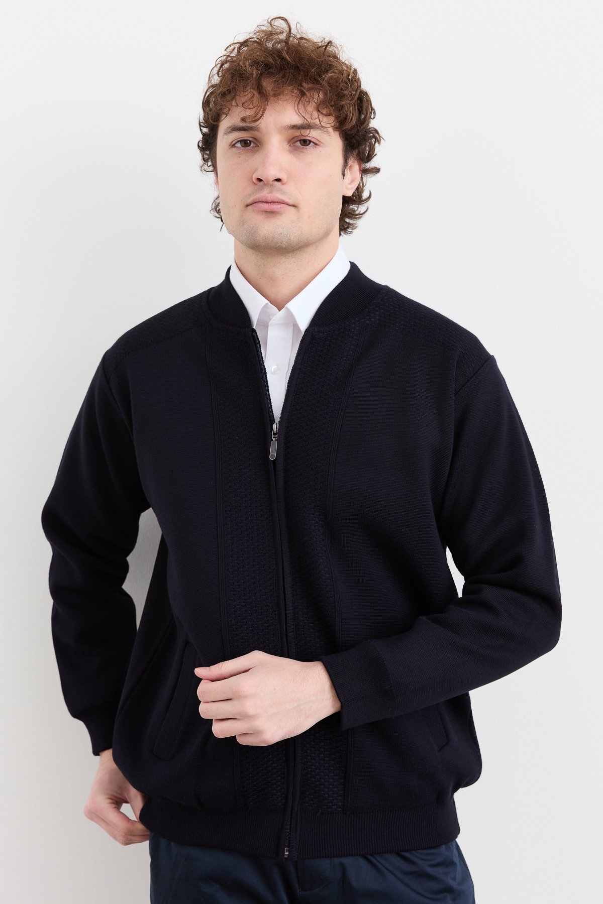 23561Erkek Hakim Yaka Çelik Örgü Astarlı Yün Mont Lacivert