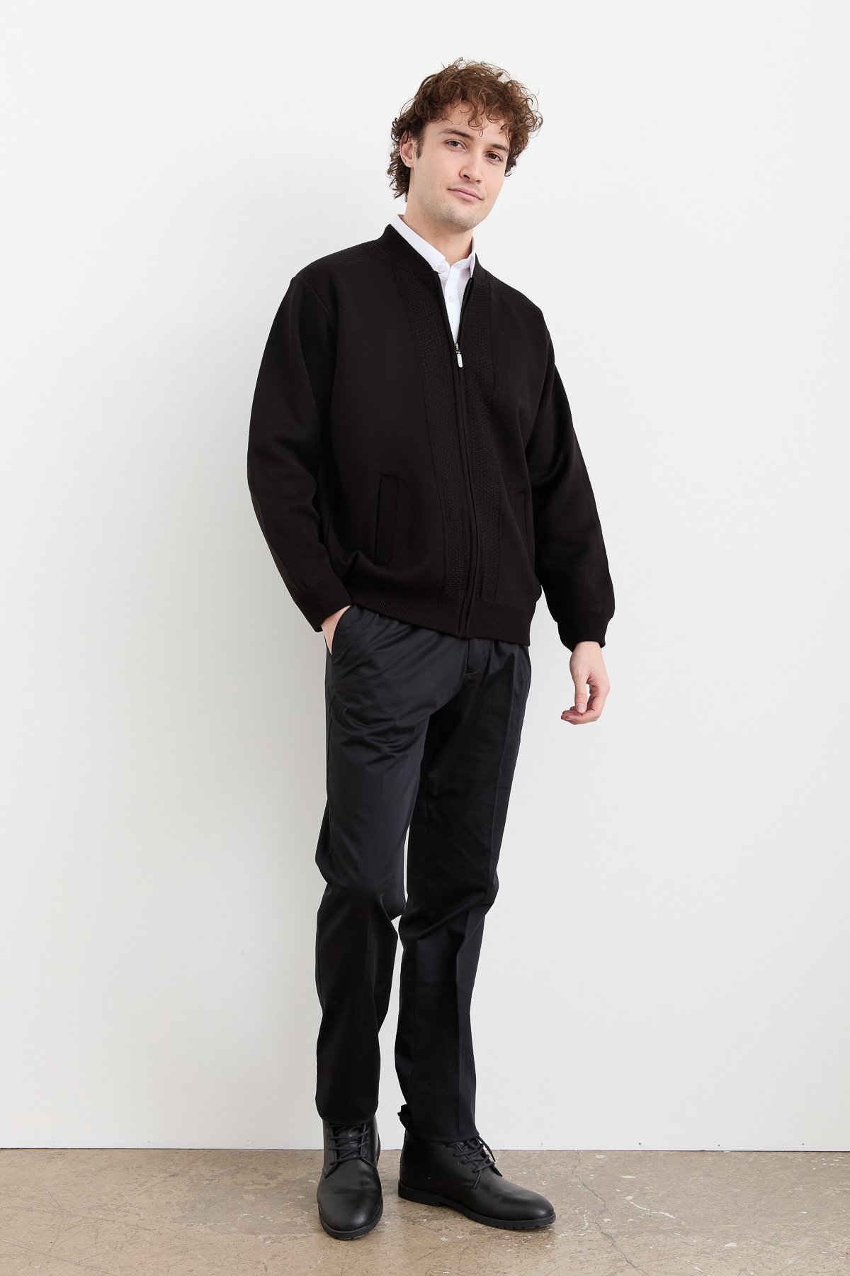 23561Erkek Hakim Yaka Çelik Örgü Astarlı Yün Mont Siyah