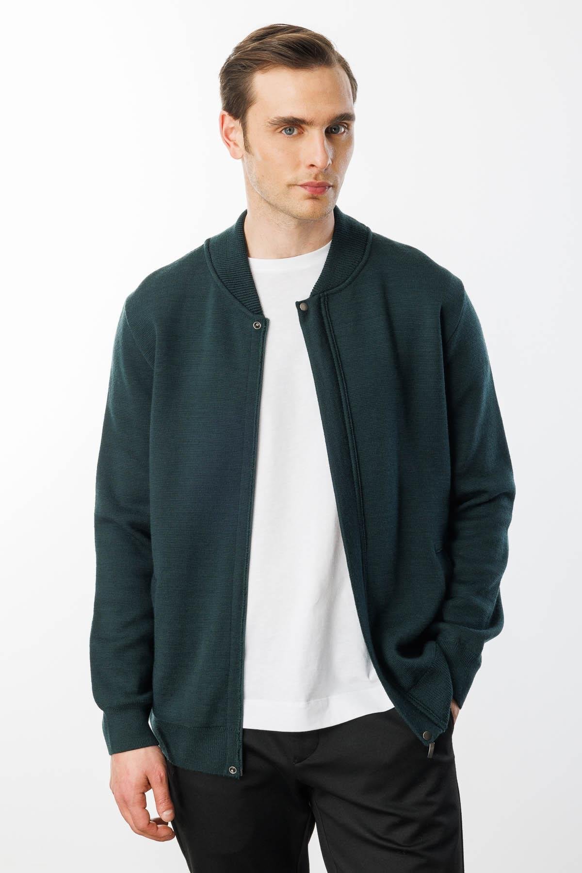 22530Мужская вязаная трикотажная куртка с воротником судьи зеленая