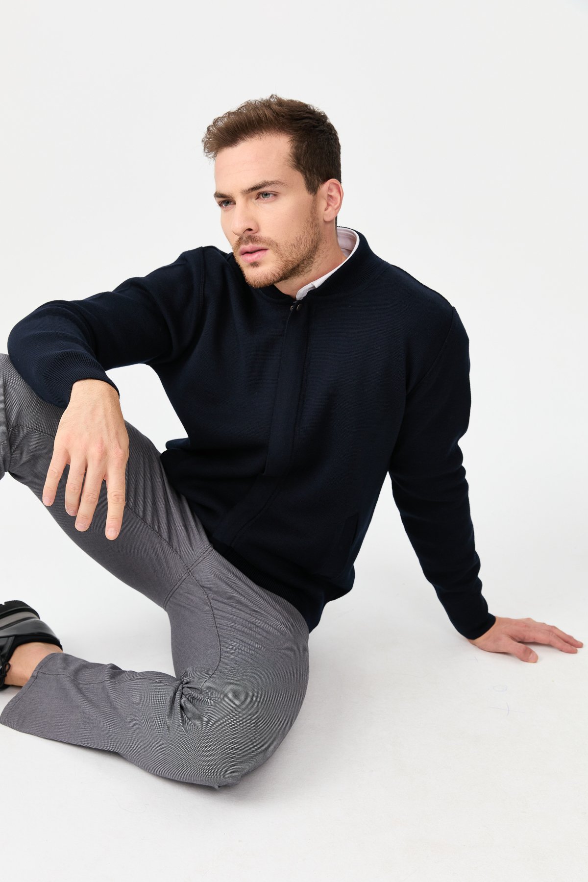 22530Erkek Hakim Yaka Çelik Örgü Triko Ceket K.Lacivert