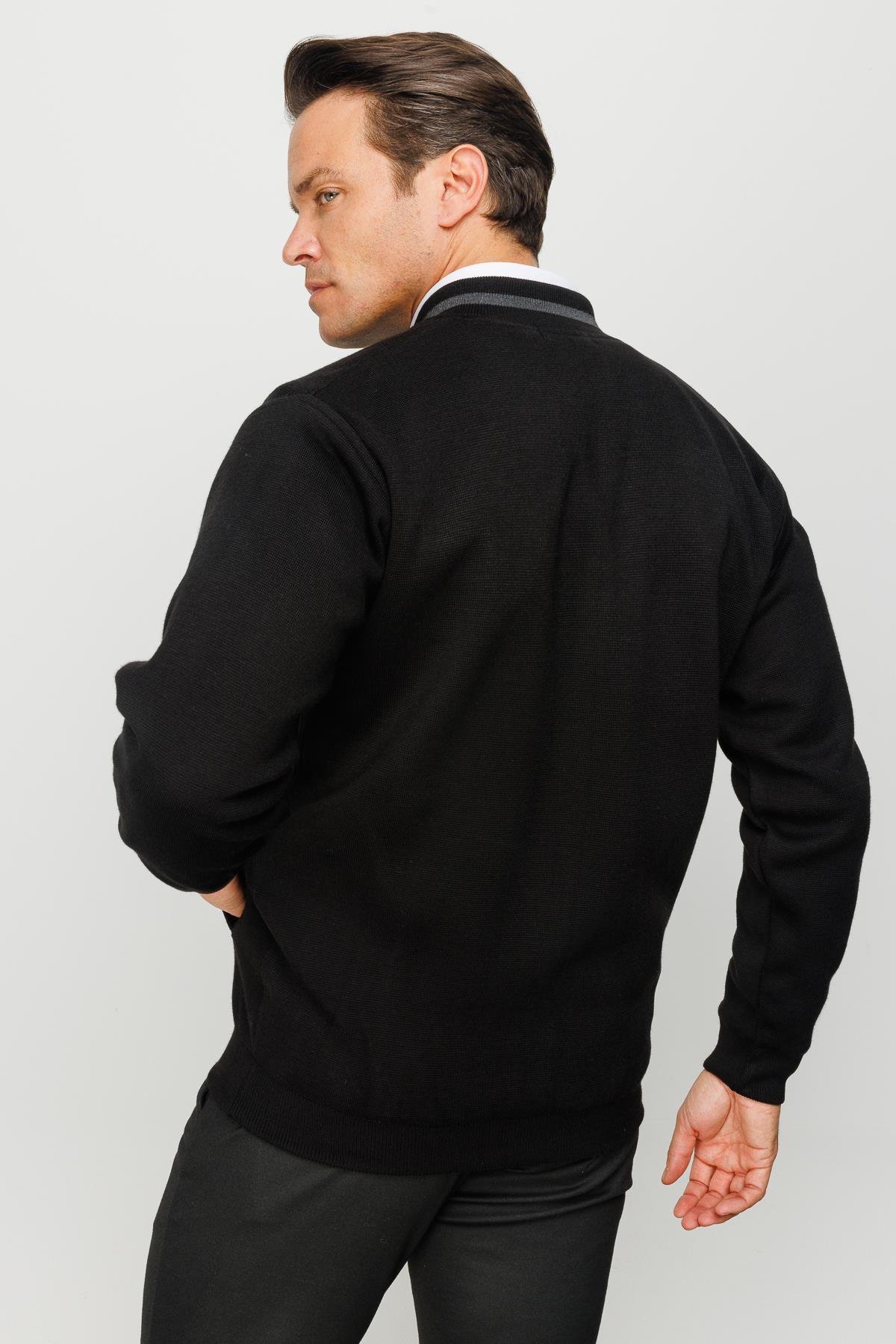 23557Erkek Hakim Yaka Çelik Örgü Yün Triko Mont Siyah