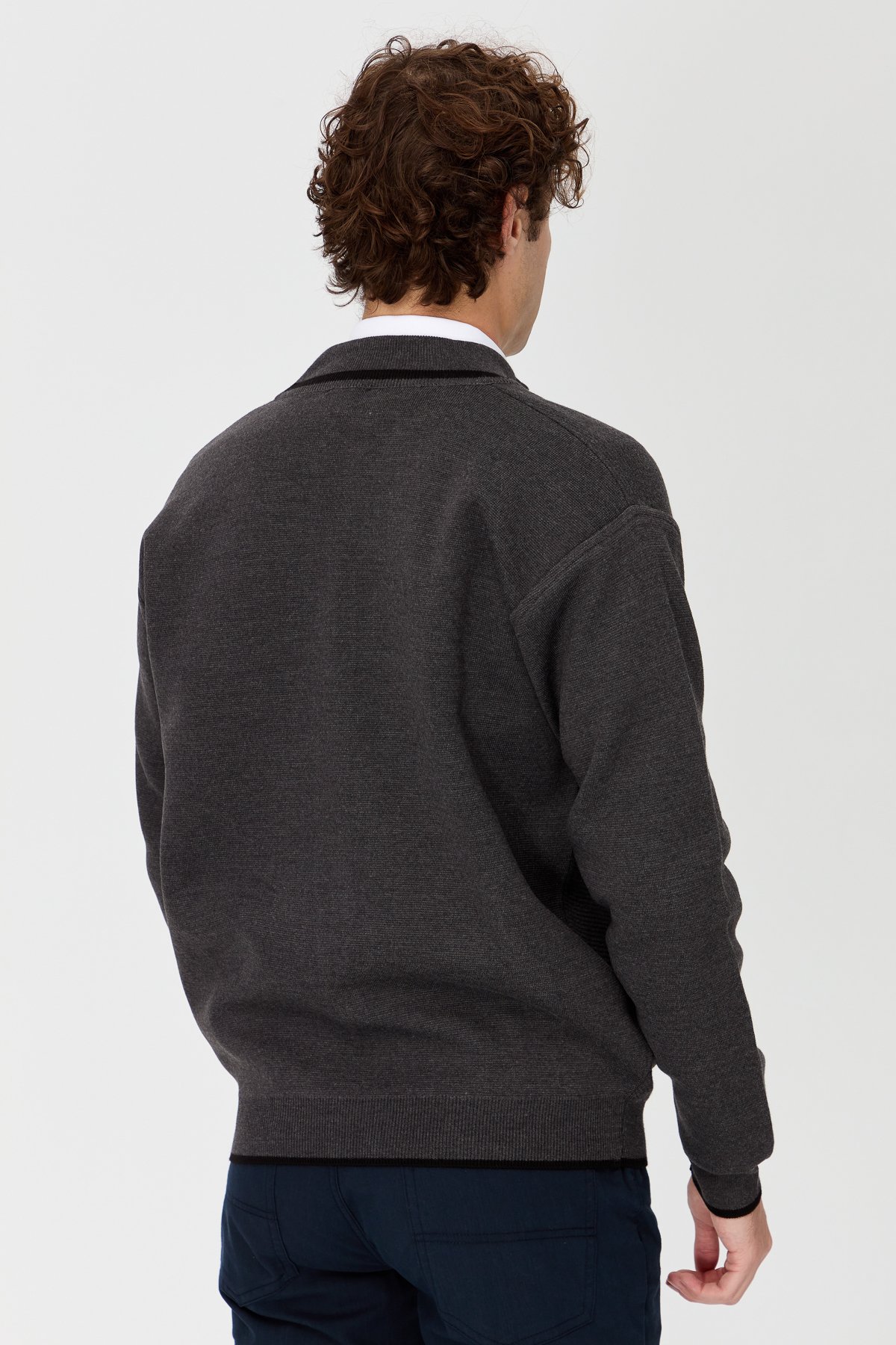23558Erkek Hakim Yaka Çelik Örgü Yün Triko Mont K.Gri