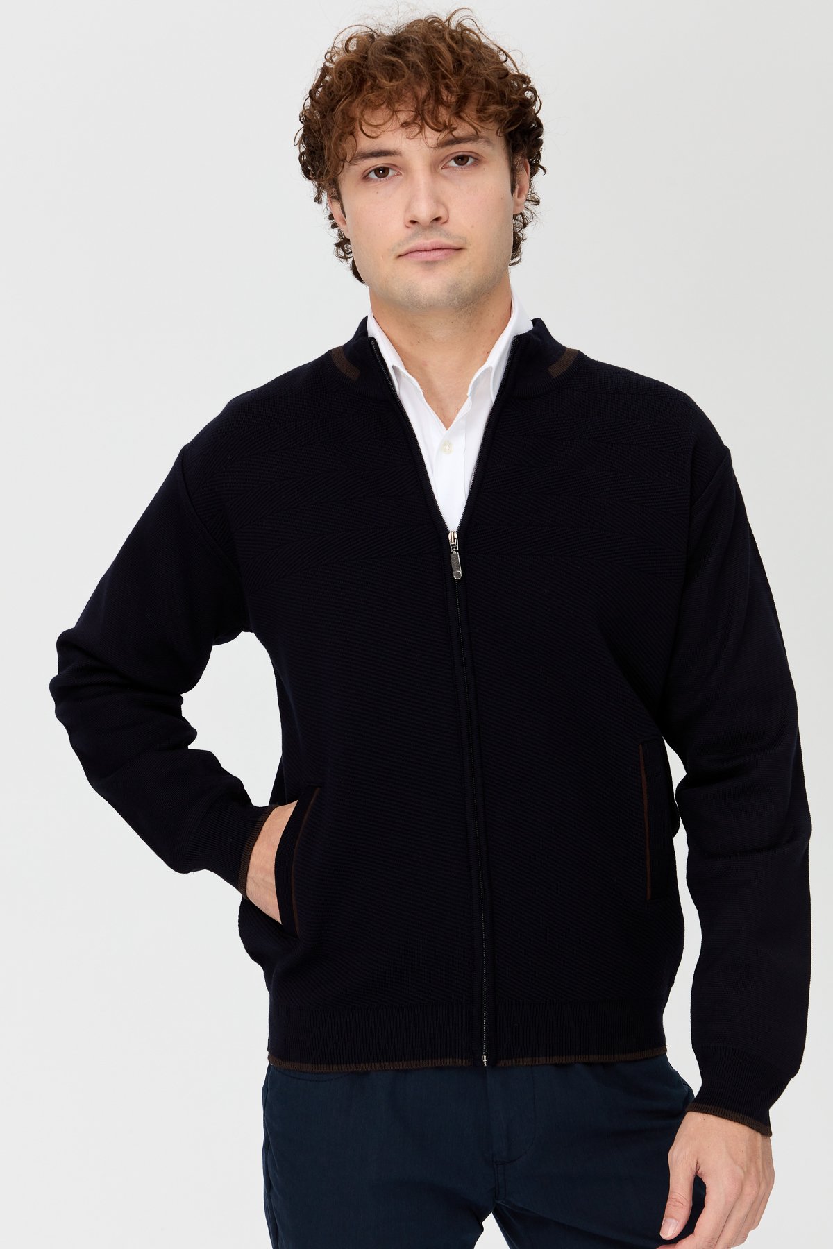 23558Erkek Hakim Yaka Çelik Örgü Yün Triko Mont Lacivert