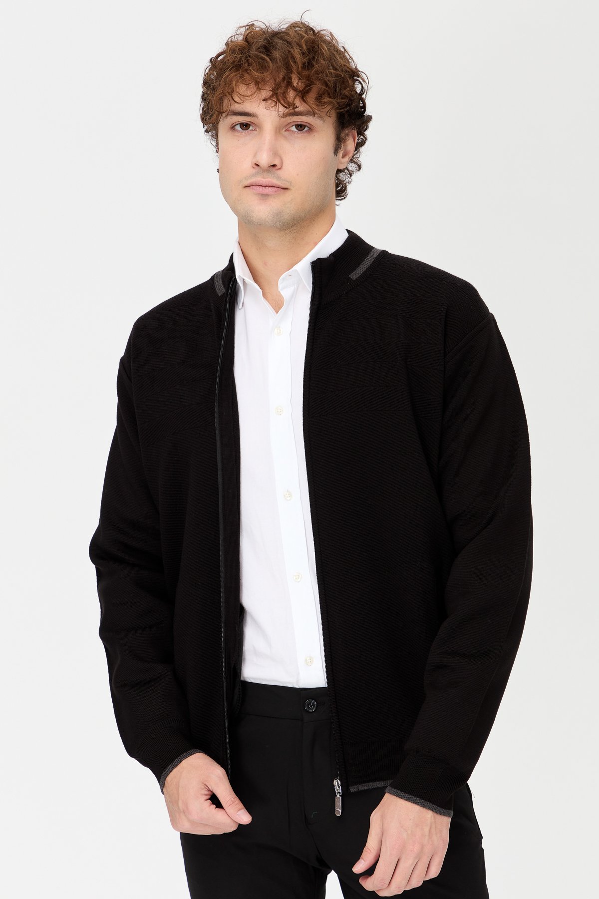 23558Erkek Hakim Yaka Çelik Örgü Yün Triko Mont Siyah