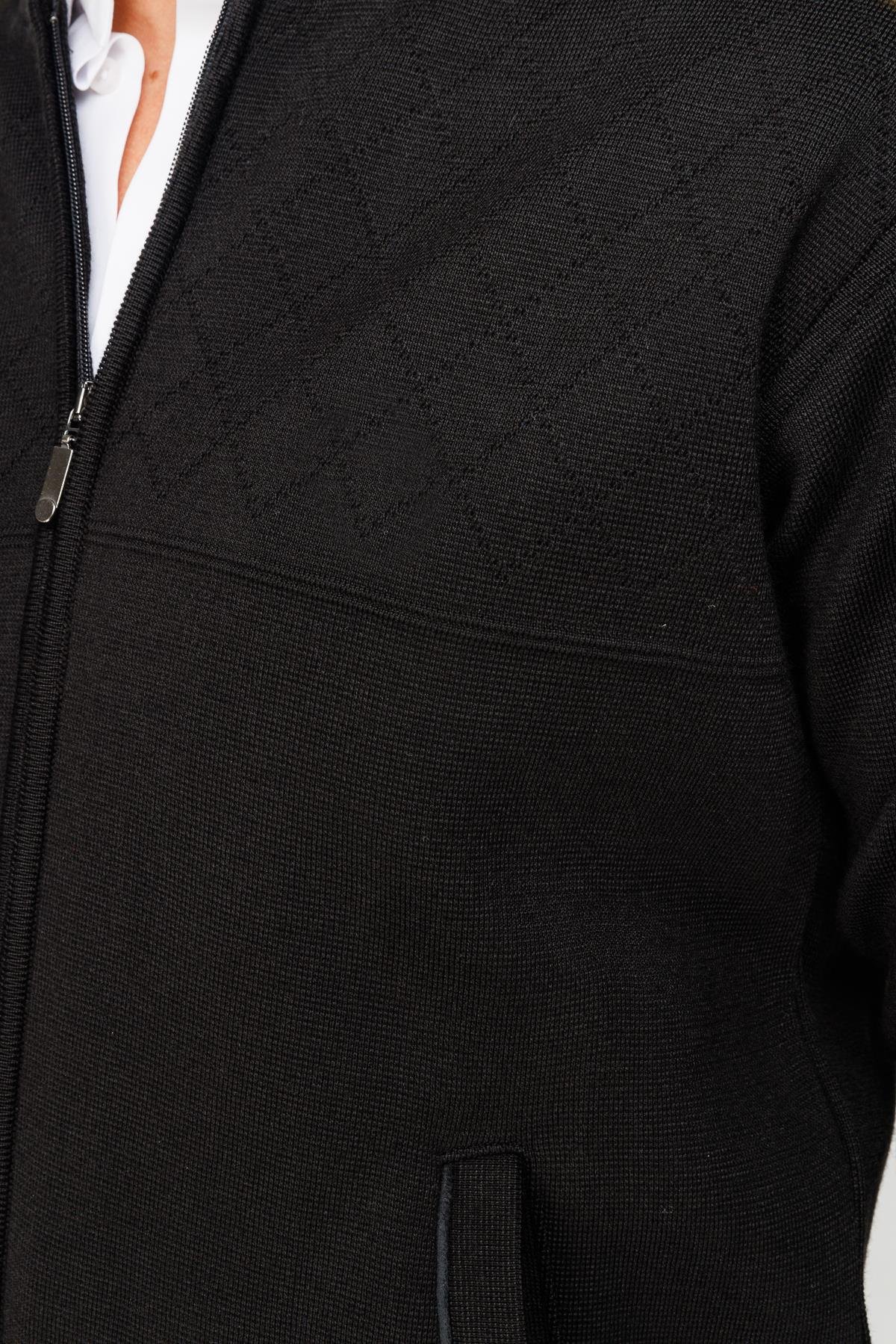 23557Мужская шерстяная трикотажная куртка с воротником стойкой черная