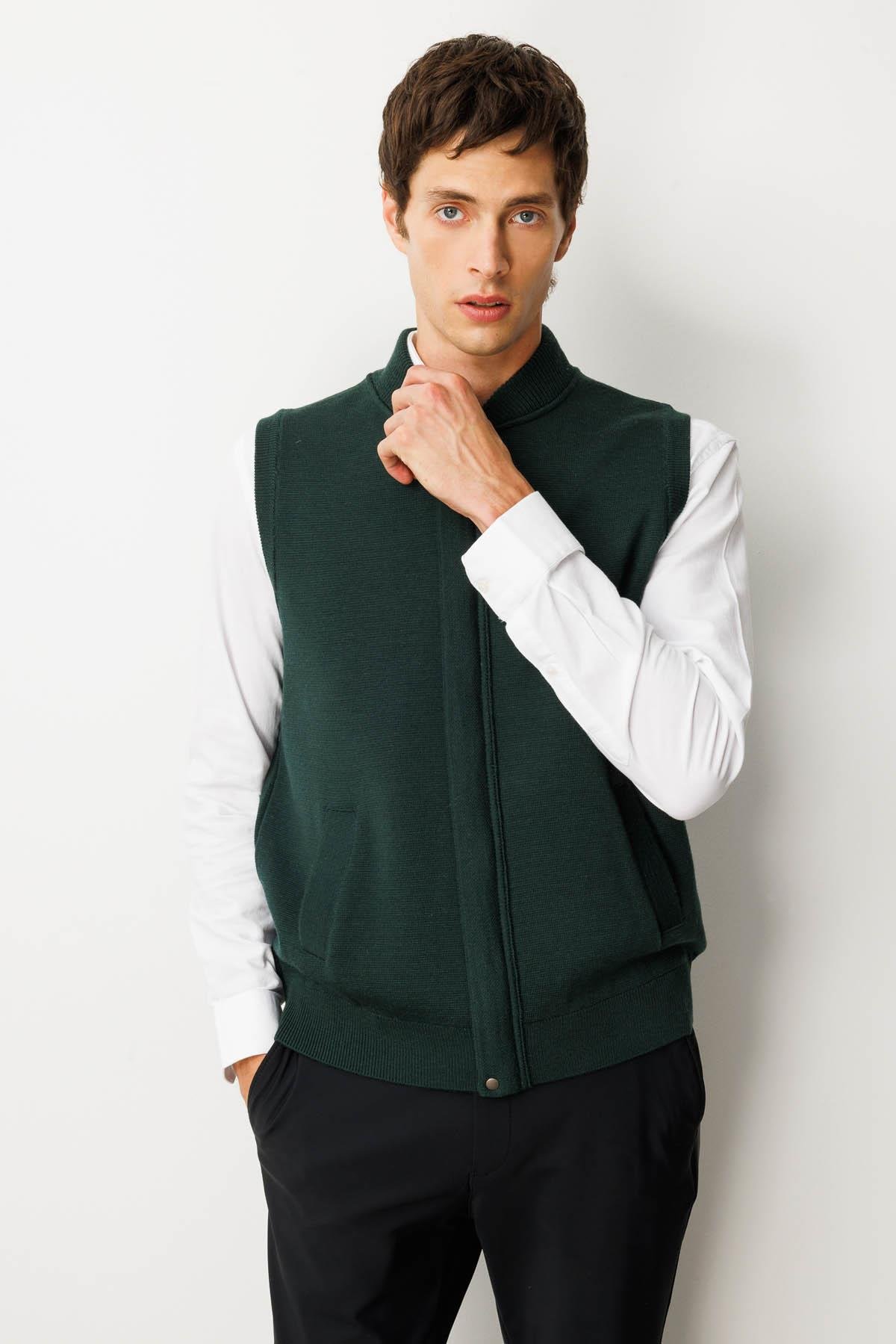22529Erkek Hakim Yaka Çelik Örgü Yün Yelek Yeşil