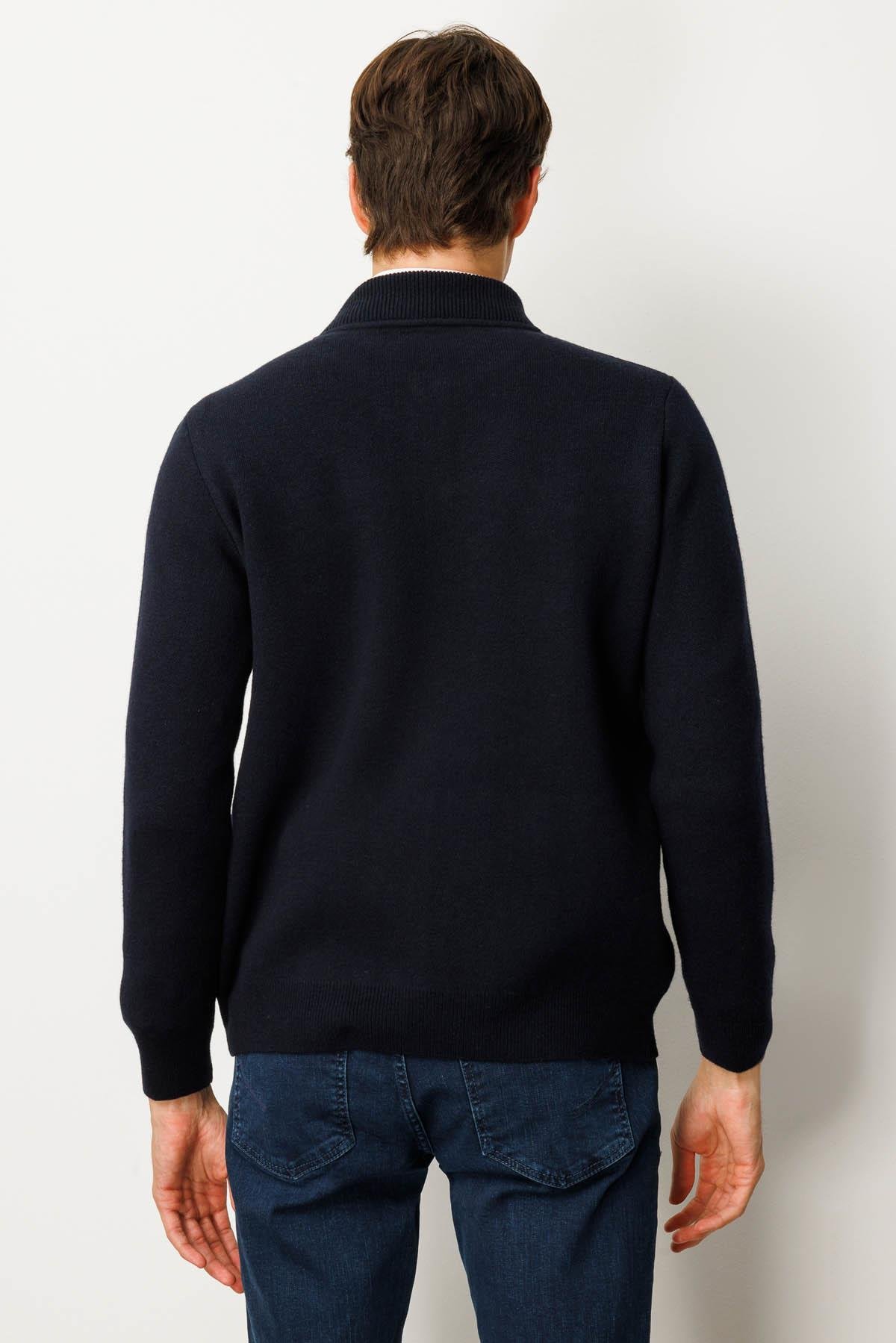 25551Erkek Hakim Yaka Göğsü ve Cebi Keçe Triko Mont K.Lacivert