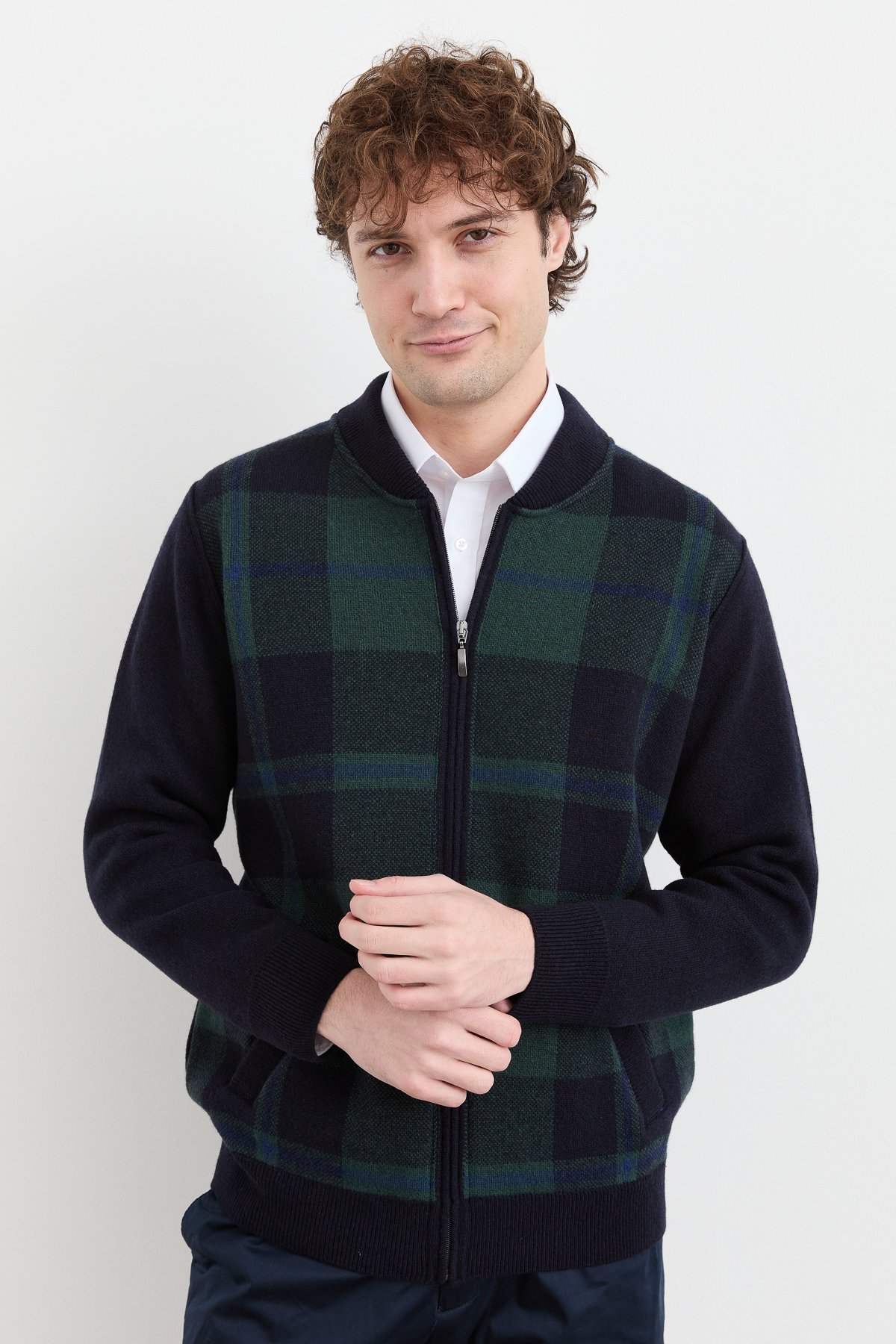 22552Erkek Hakim Yaka Kareli Pike Dokuma Mont K.Lacivert