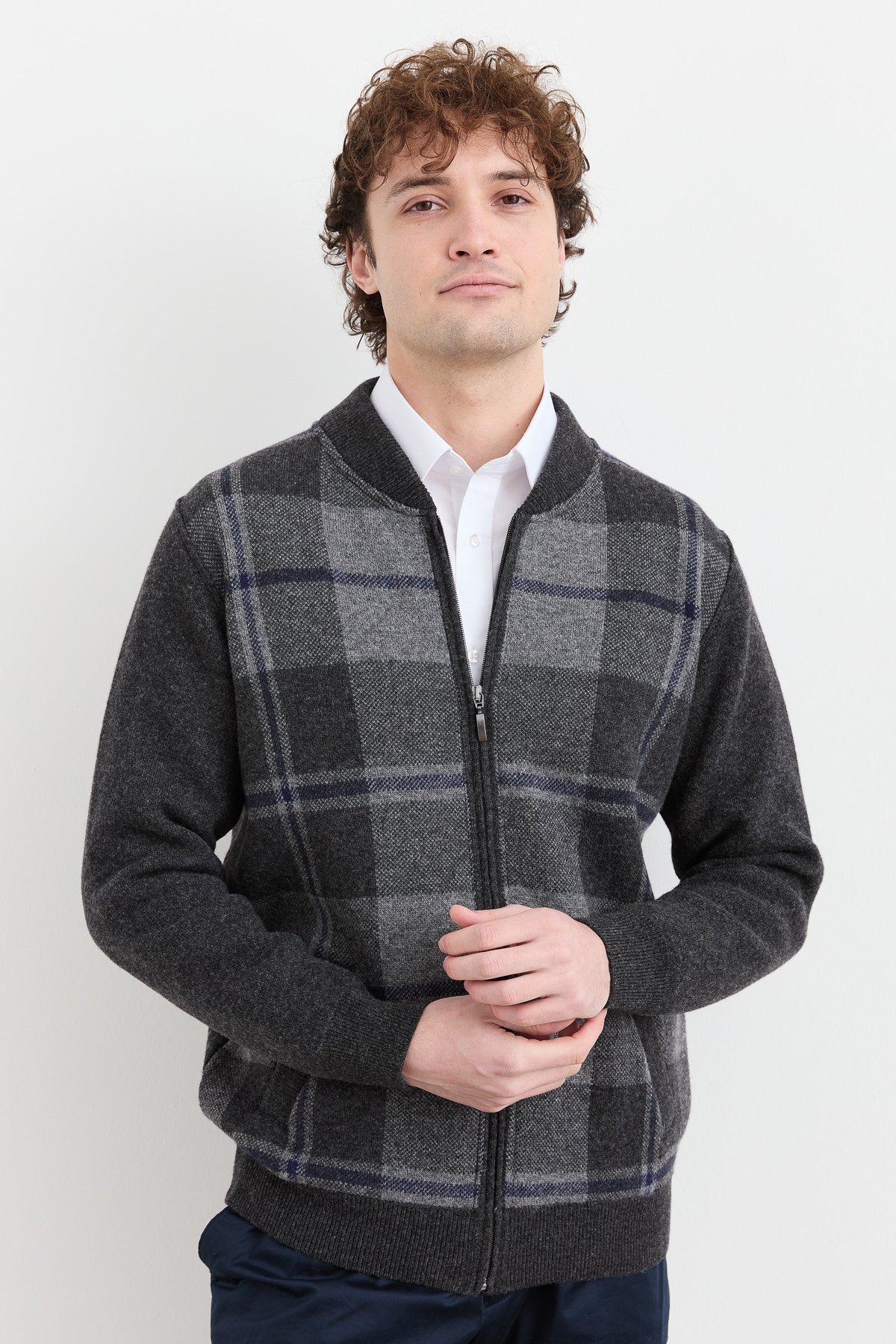 22552Erkek Hakim Yaka Kareli Pike Dokuma Mont K.Füme