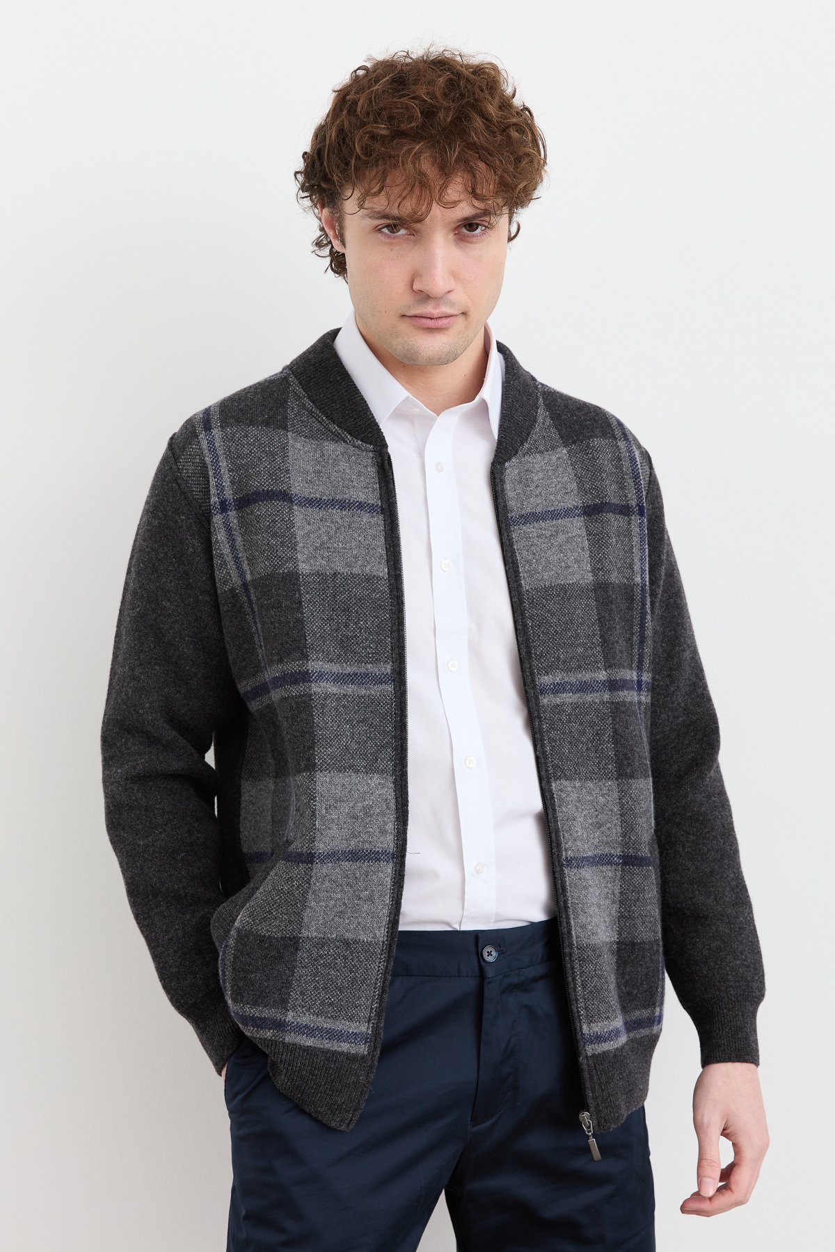 22552Erkek Hakim Yaka Kareli Pike Dokuma Mont K.Füme