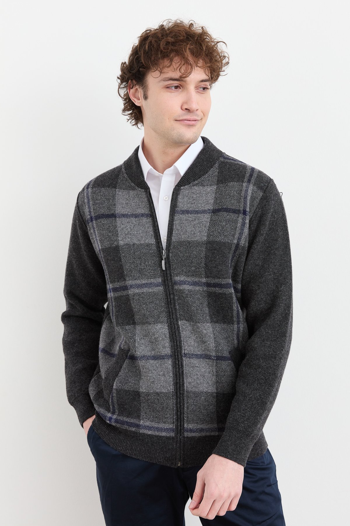 22552Erkek Hakim Yaka Kareli Pike Dokuma Mont K.Füme