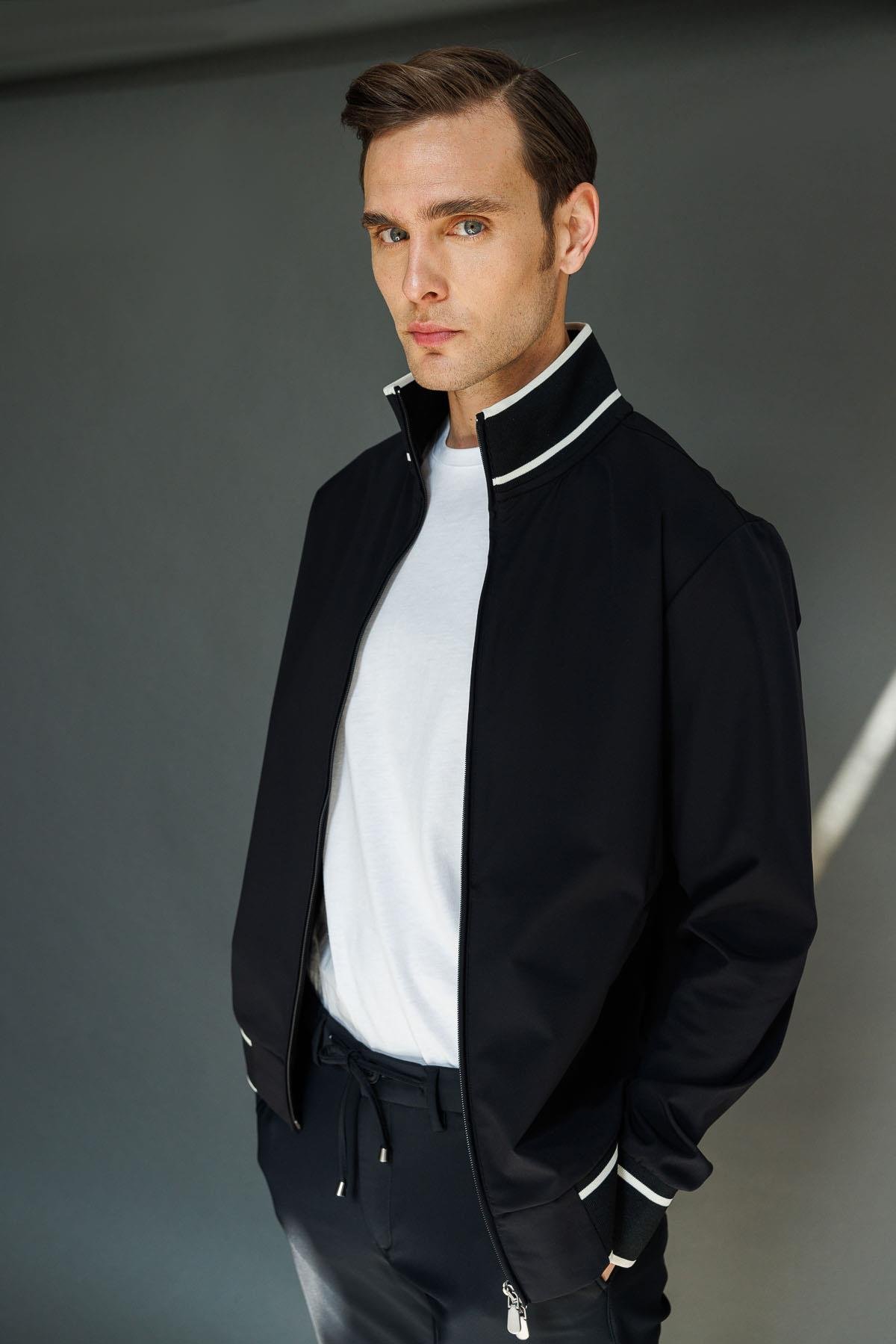 25442Erkek Hakim Yaka Mont Siyah