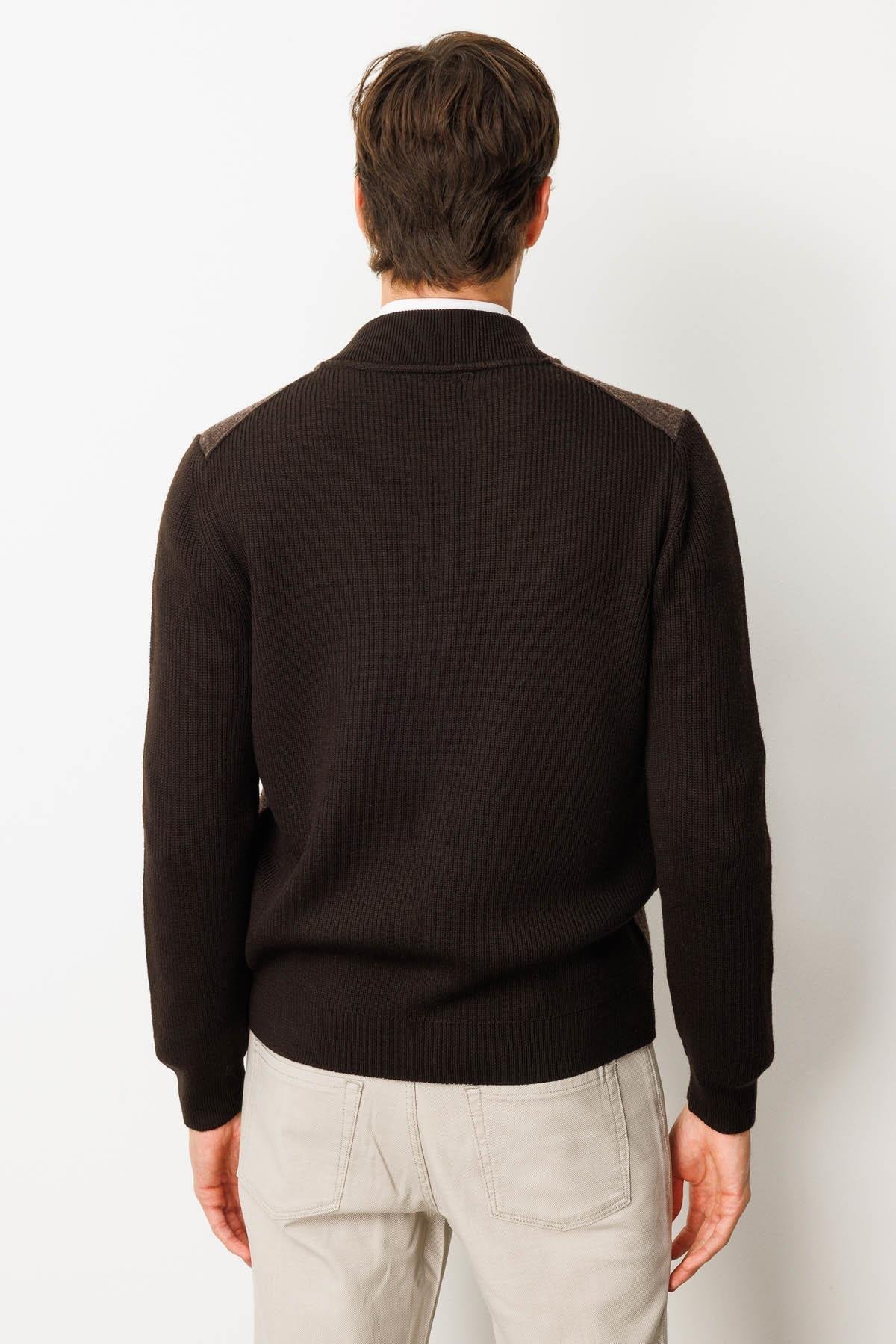 25550Erkek Hakim Yaka Önü Keçe Triko Mont K.Kahve