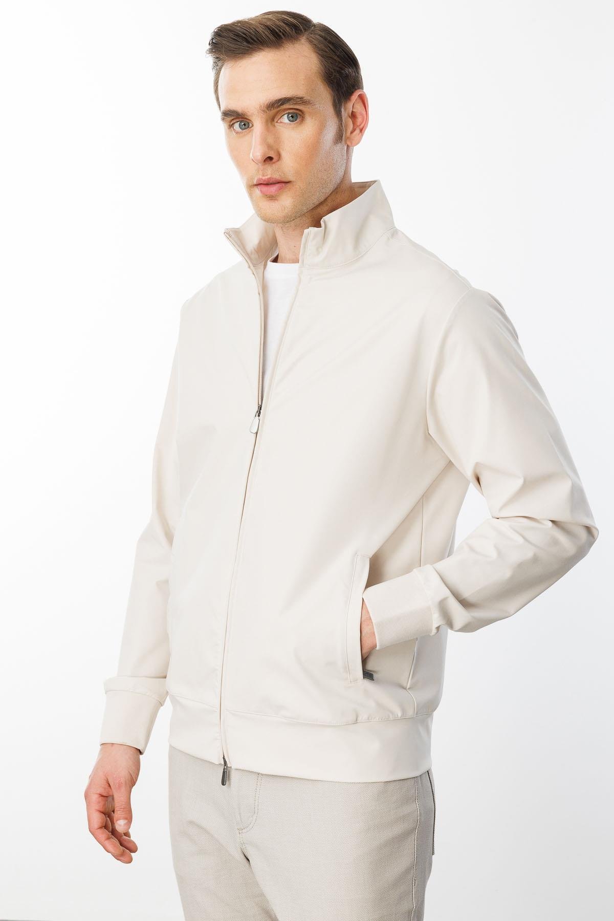 25441Erkek Hakim Yaka Yan Cepli Mont Krem