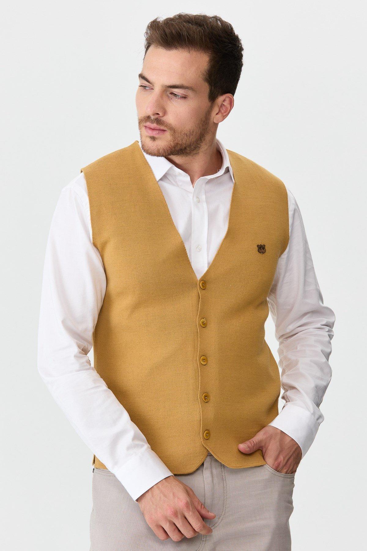 22511Erkek İnce Triko Düz Yelek A.Camel