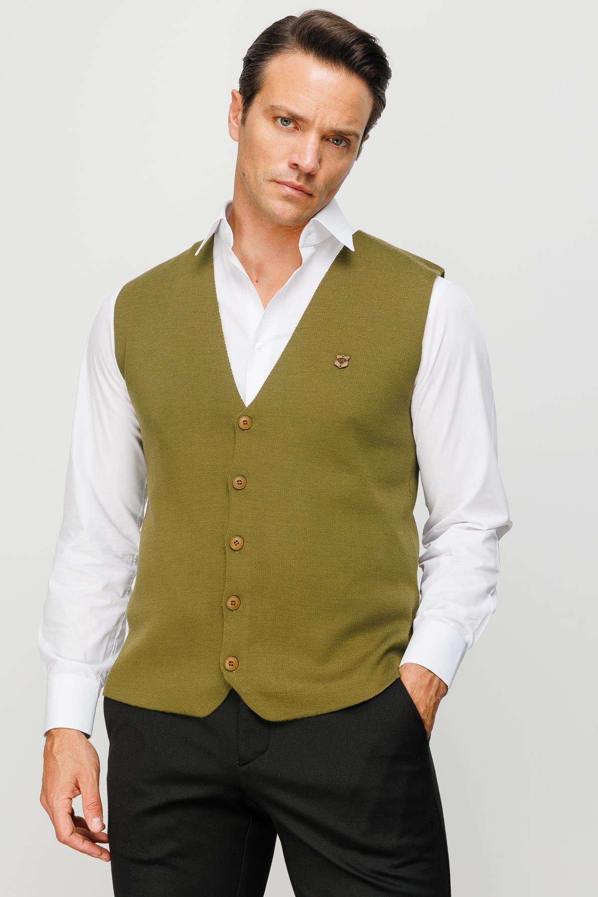 22511Erkek İnce Triko Düz Yelek Haki