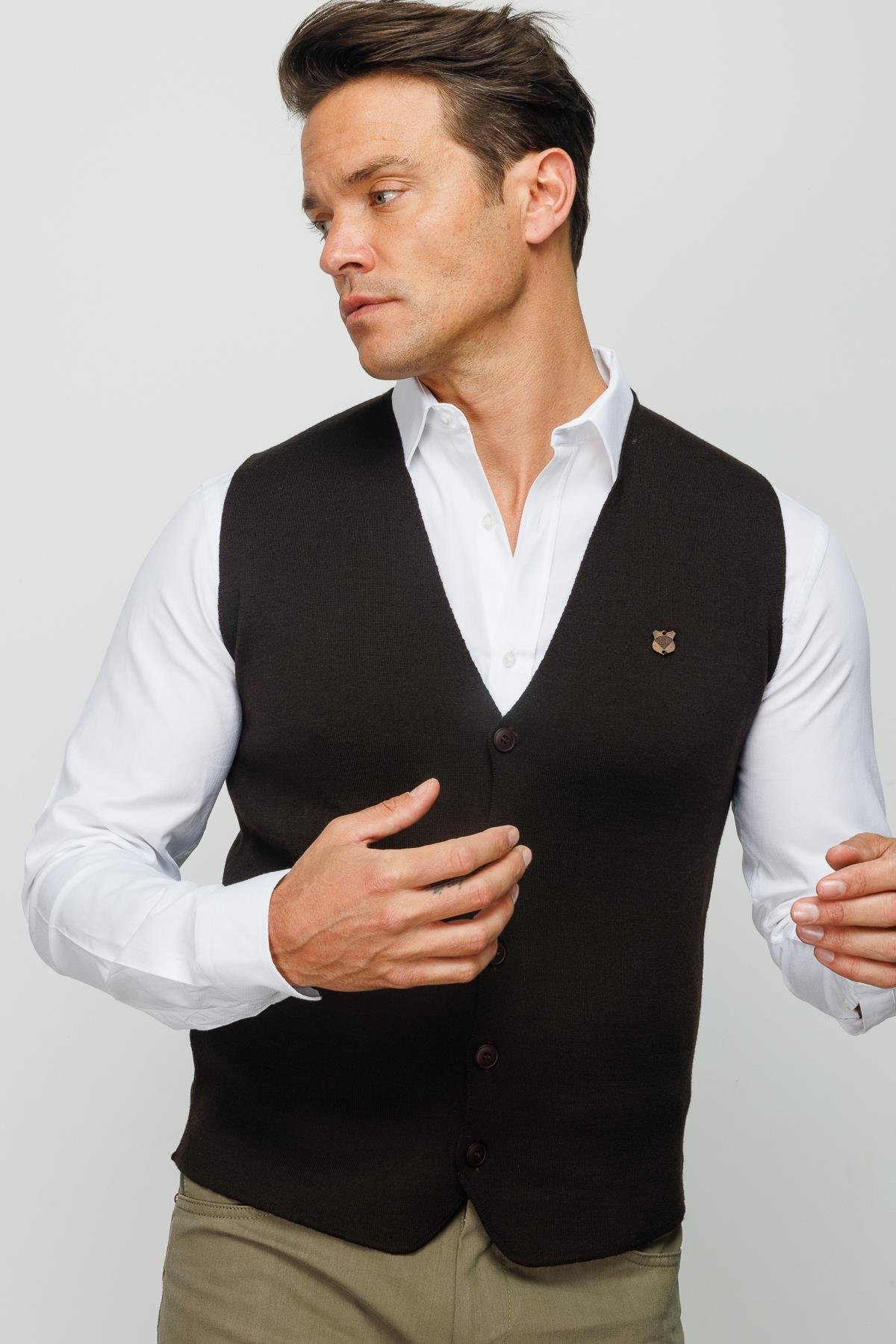 22511Жилет мужской трикотажный темно-коричневый