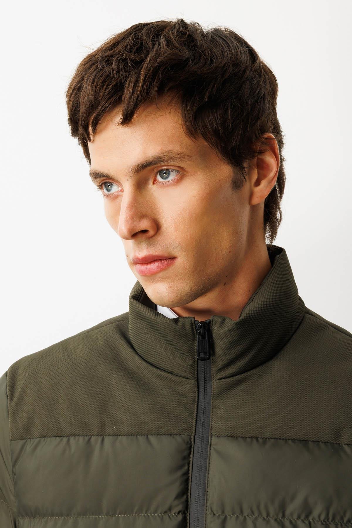 25428Erkek Kapitone Şişme Mont Haki