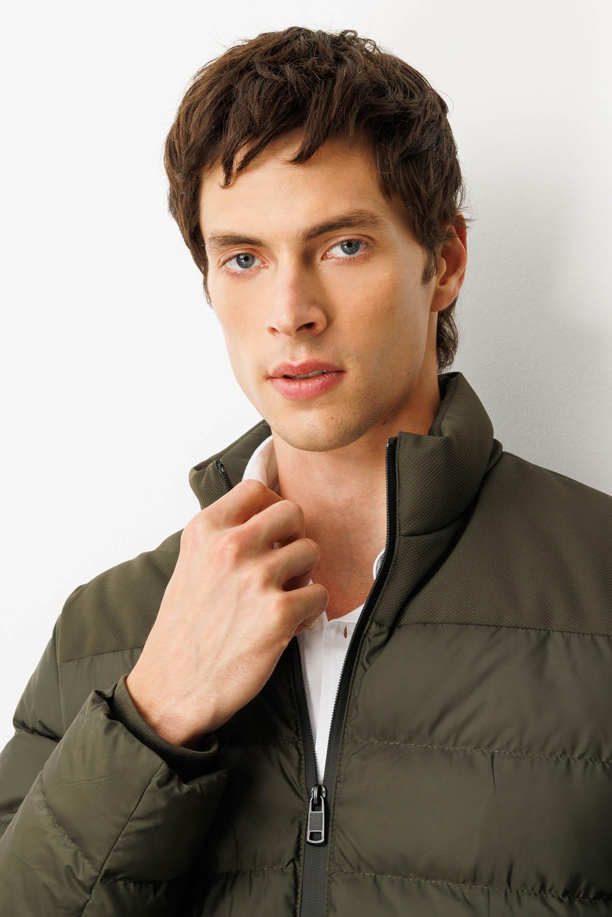 25428Erkek Kapitone Şişme Mont Haki