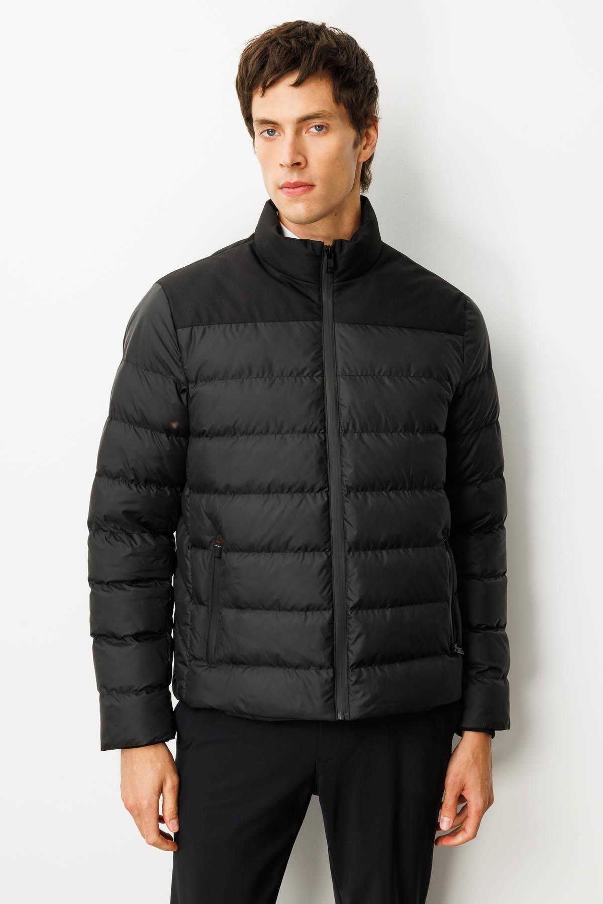 25428Erkek Kapitone Şişme Mont Siyah