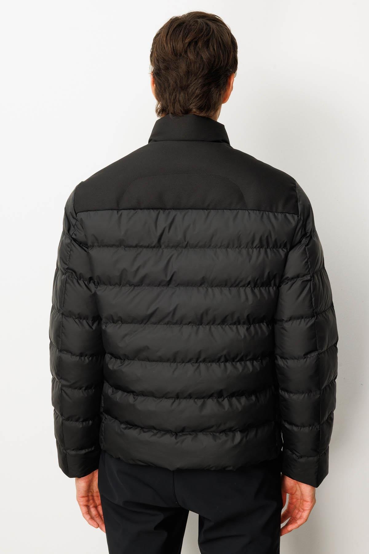 25428Erkek Kapitone Şişme Mont Siyah