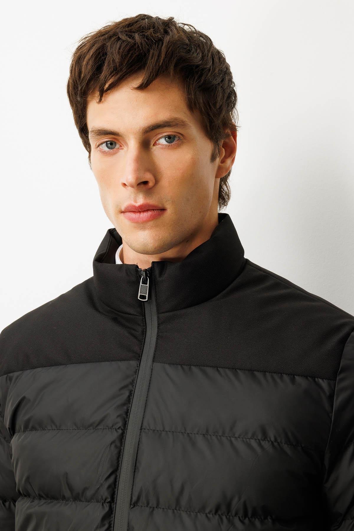 25428Erkek Kapitone Şişme Mont Siyah