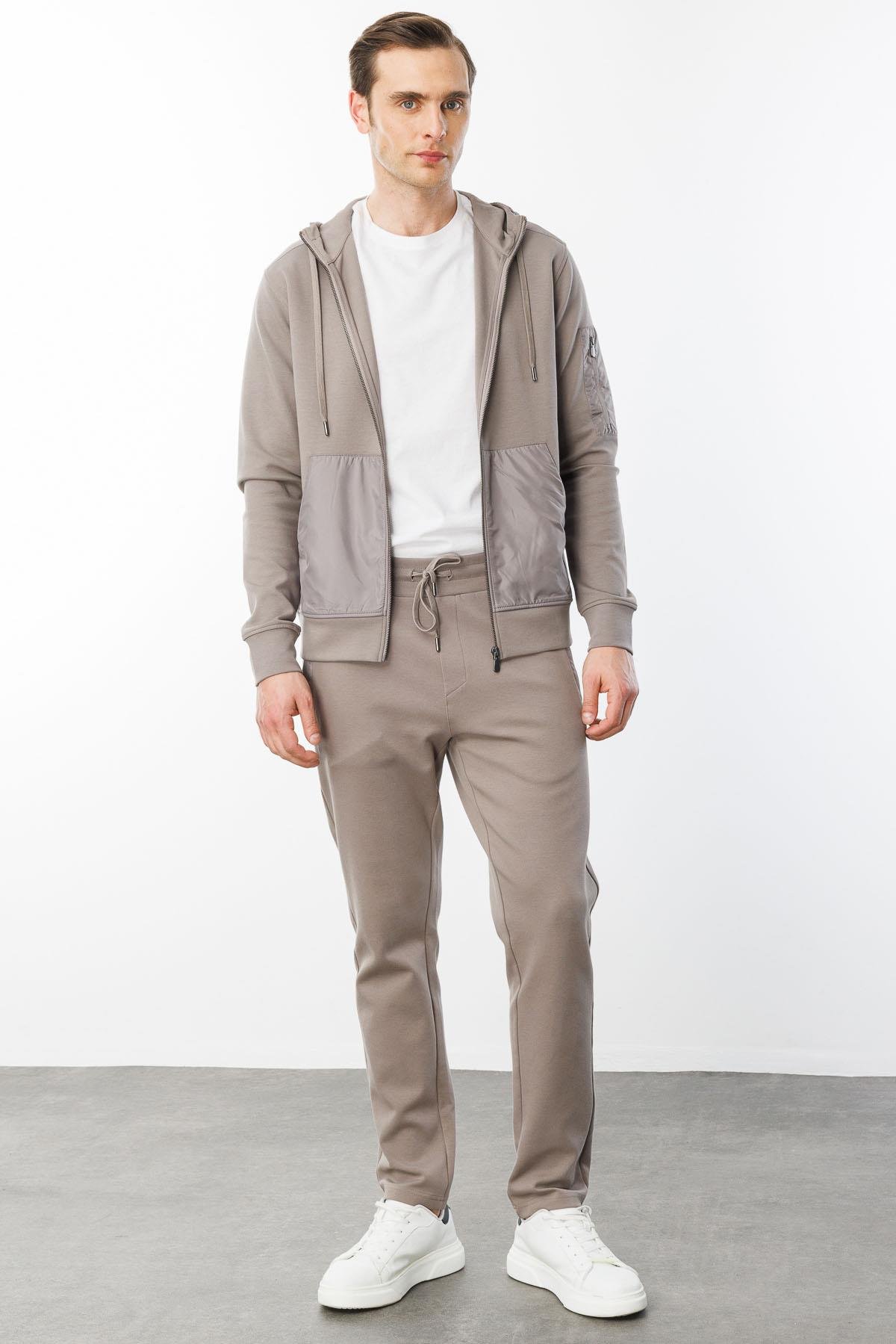 24451Erkek Kapüşonlu Kanguru Cepli Eşofman Üstü Vizon