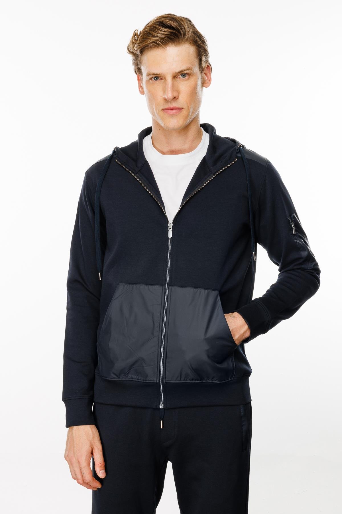 24451Erkek Kapüşonlu Kanguru Cepli Eşofman Üstü Lacivert