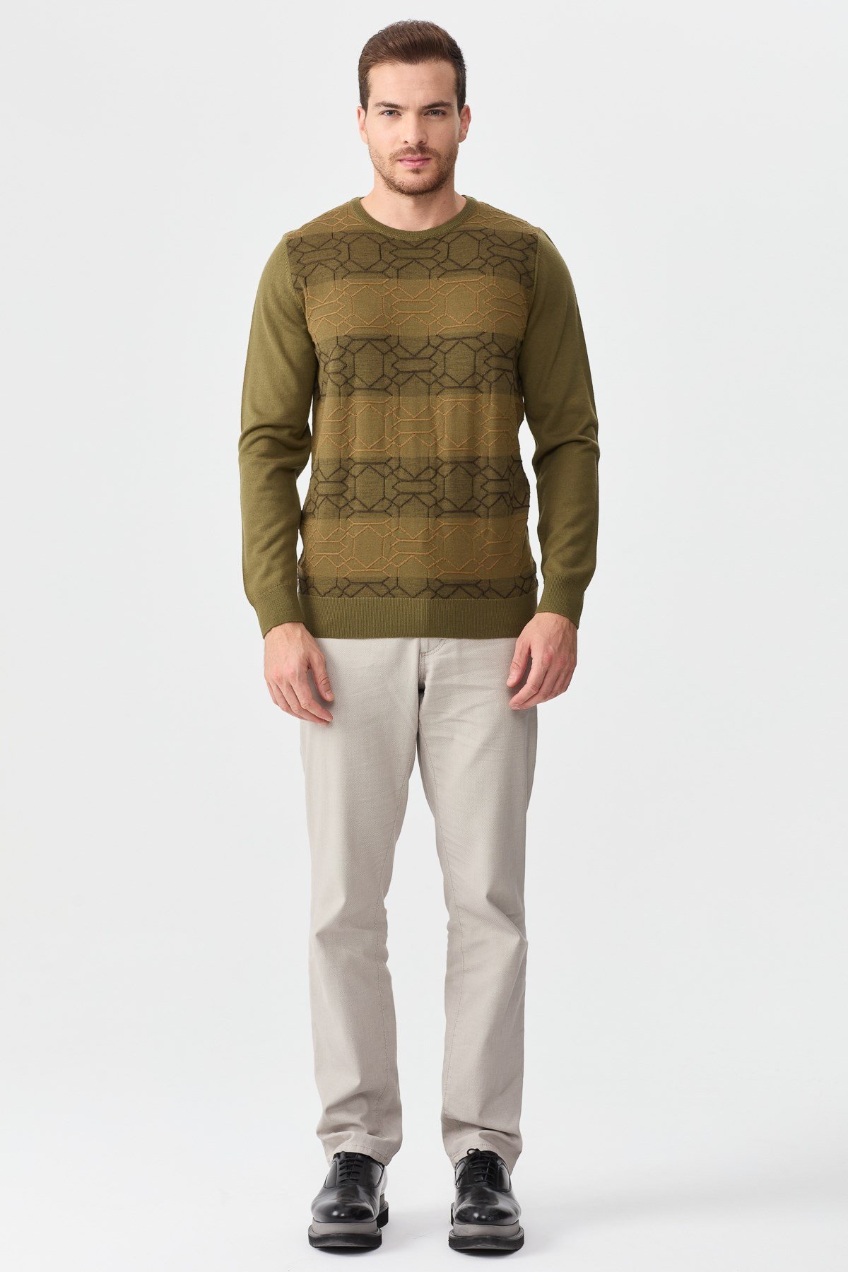 22611Erkek Önü Desenli Yün Kazak A.Haki