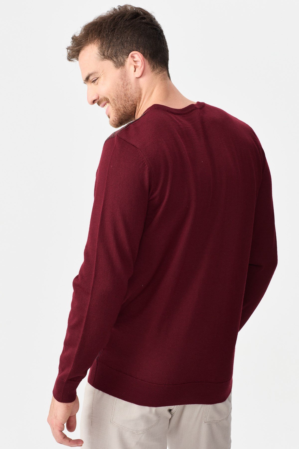 22611Erkek Önü Desenli Yün Kazak Bordo