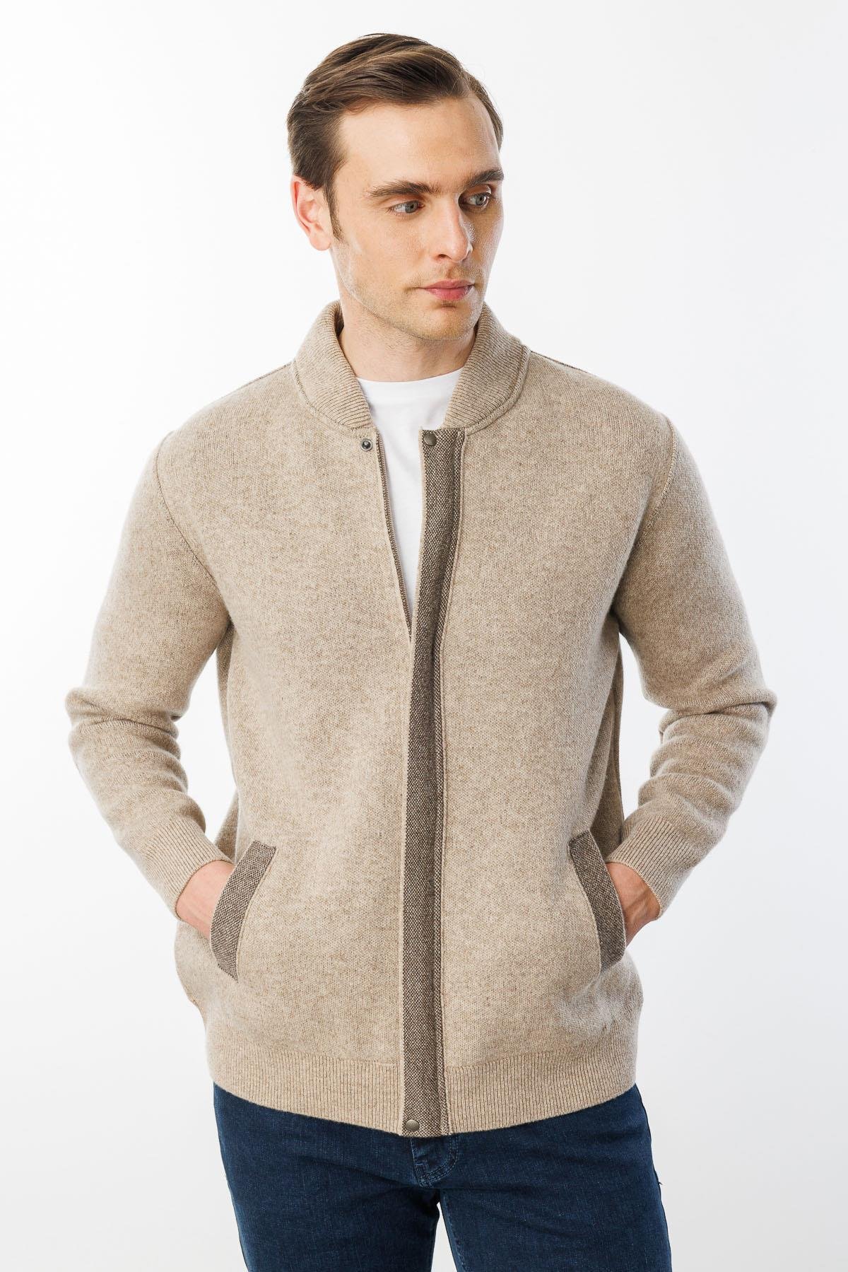 22523Мужское пальто из шерстяного трикотажа Темно-бежевый