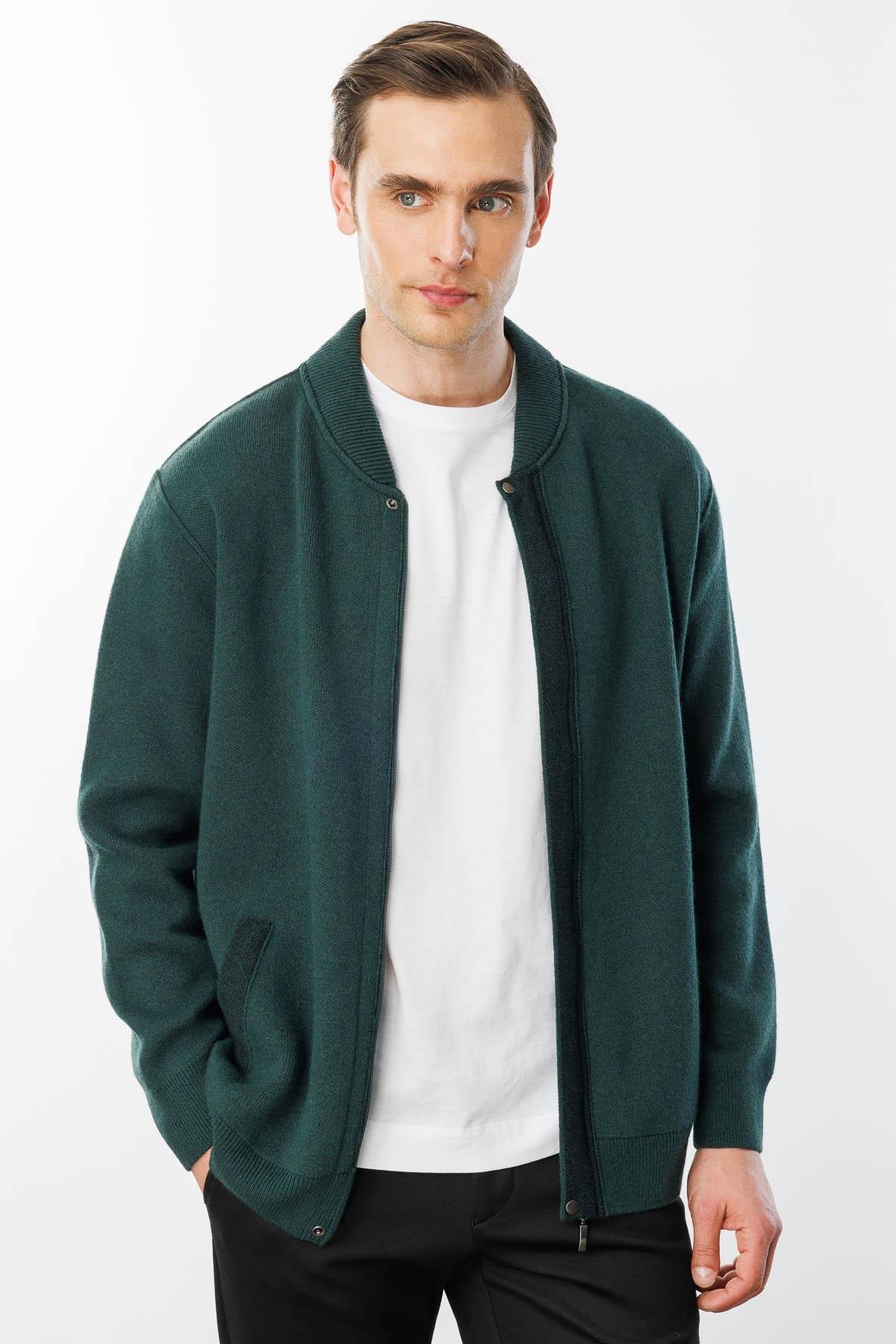 22523Мужское пальто из шерстяного трикотажа Зеленый