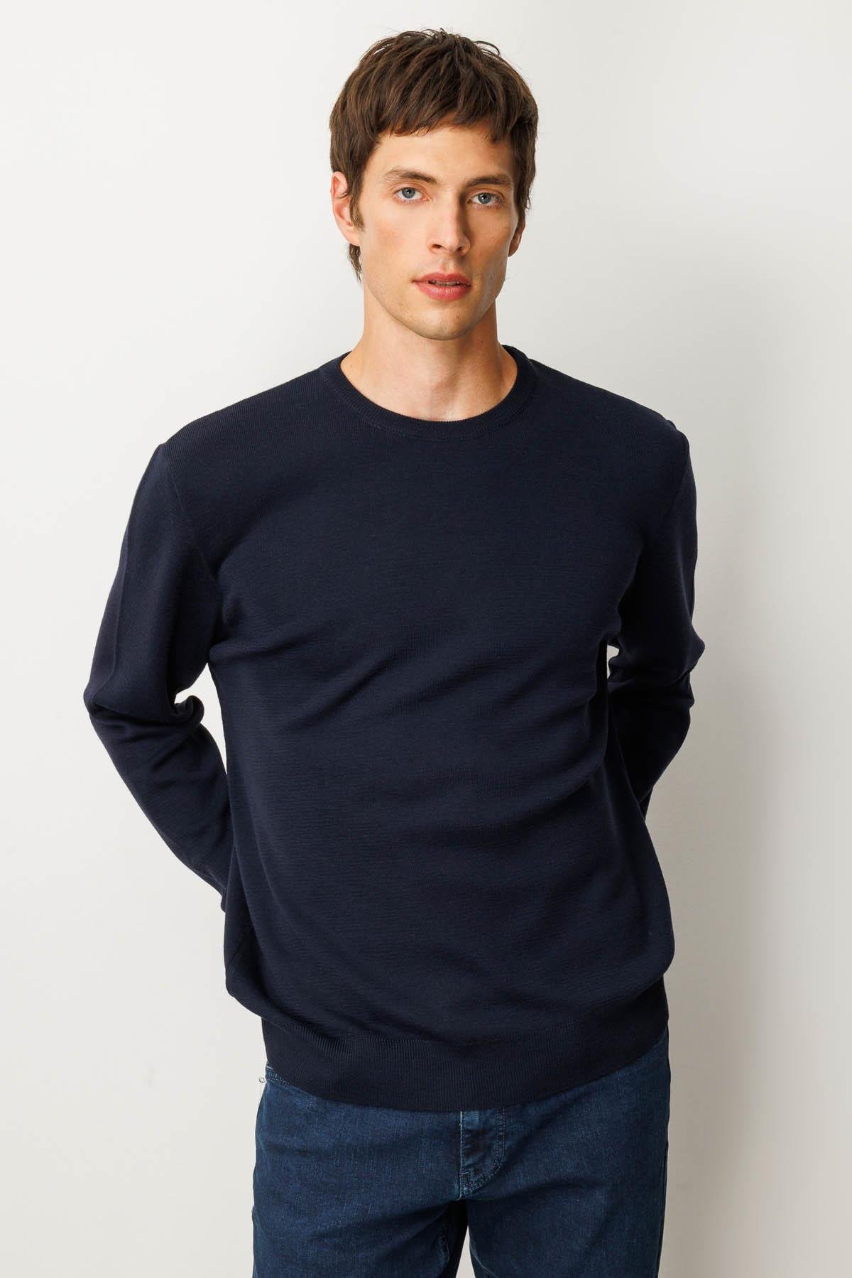 25600Erkek Polo Yaka Çelik Örgü Yün Kazak K.Lacivert