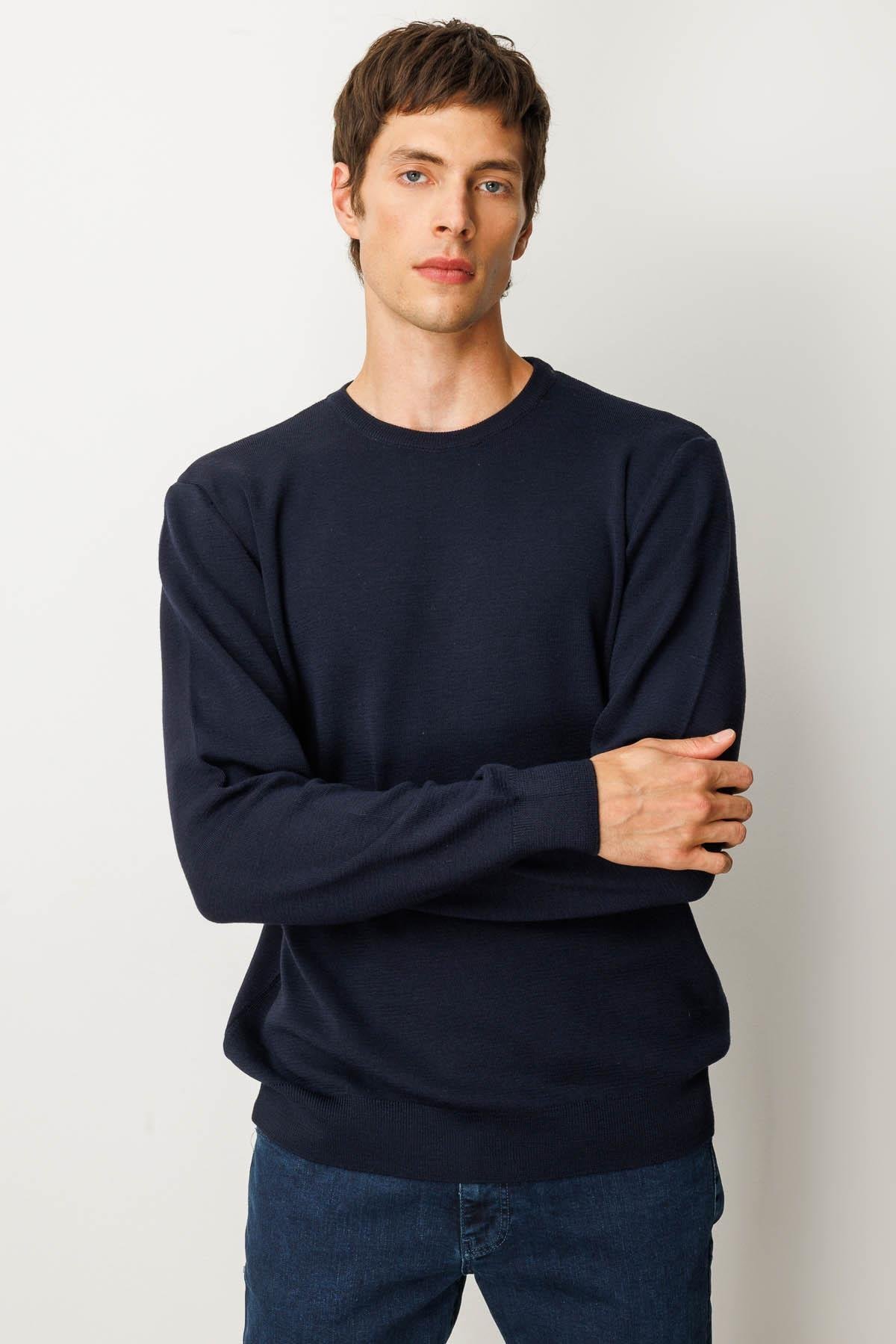 25600Erkek Polo Yaka Çelik Örgü Yün Kazak K.Lacivert