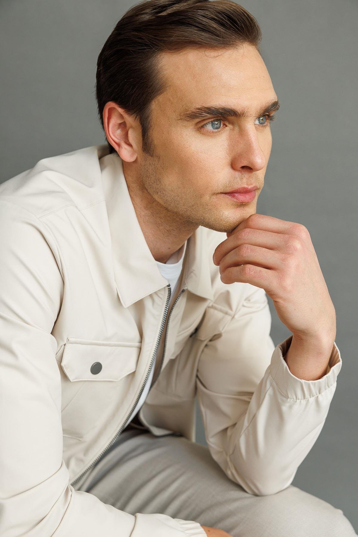 25440Erkek Polo Yaka Göğsü Cepli Mont Krem