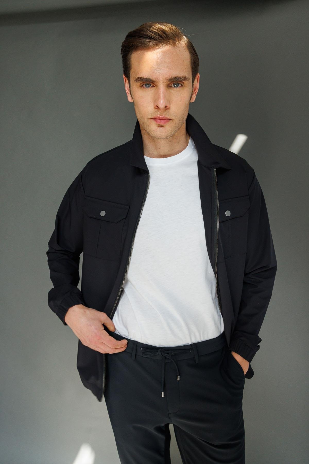 25440Erkek Polo Yaka Göğsü Cepli Mont Siyah