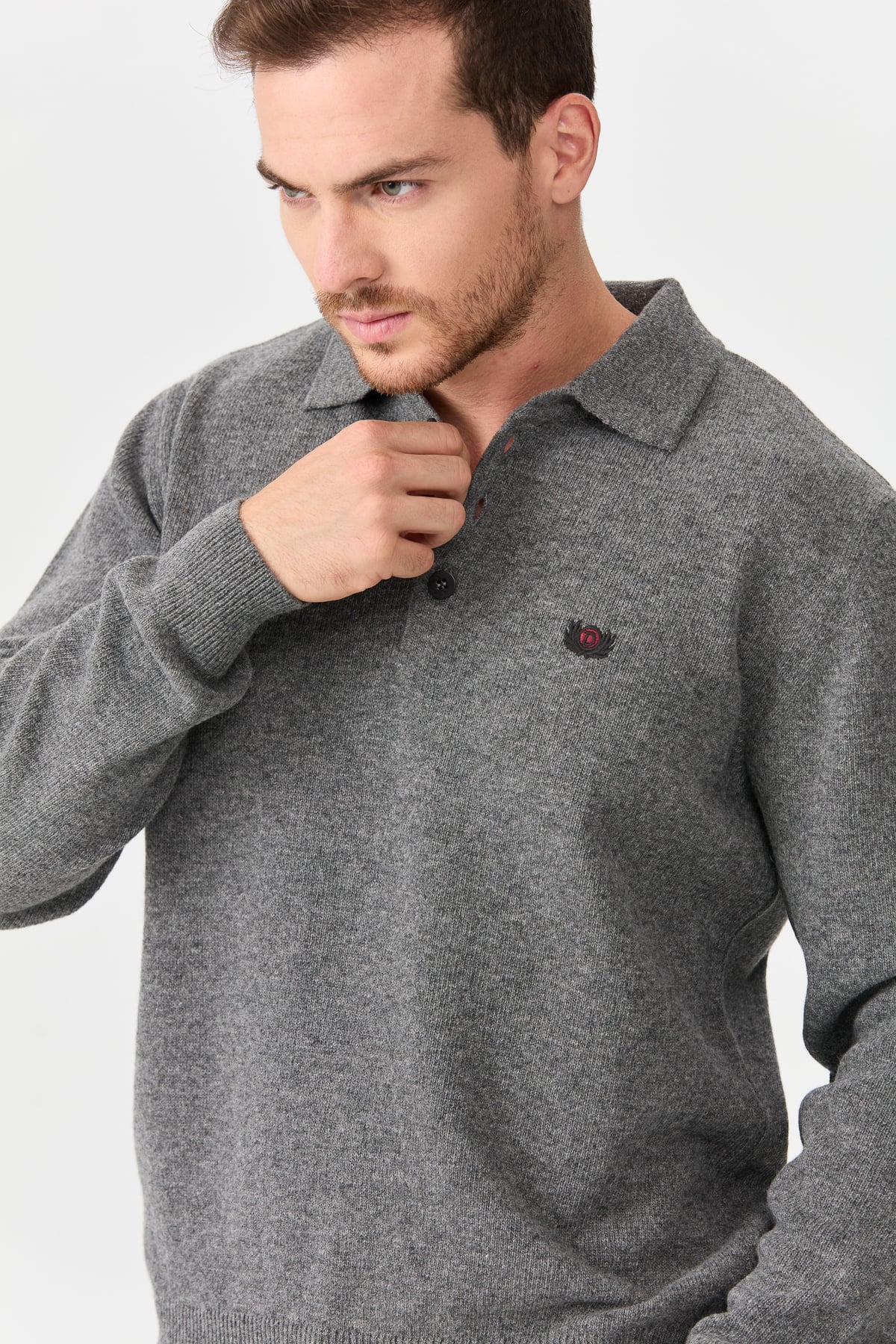 22584Erkek Polo Yaka Klasik Yün Kazak Füme